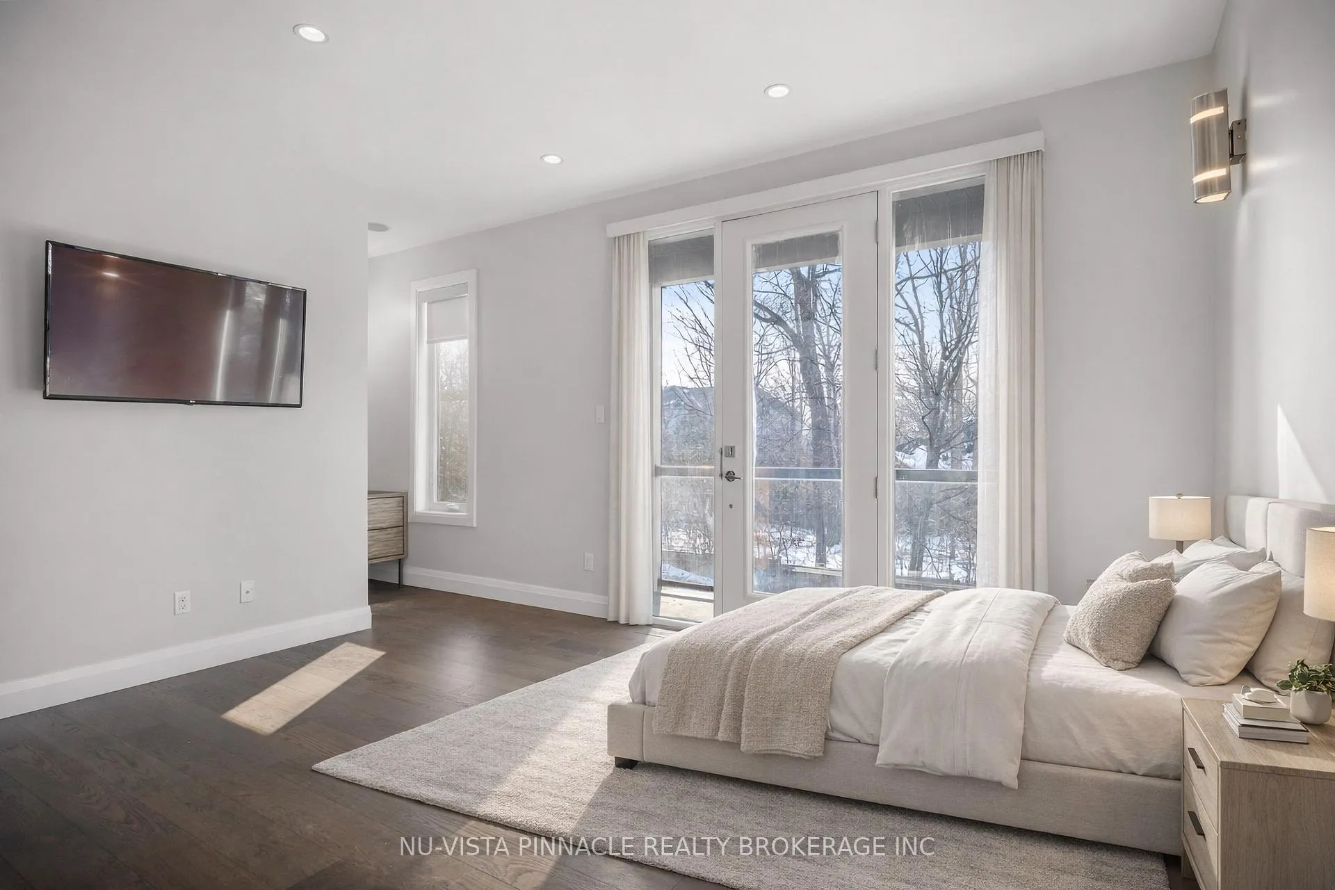 Photo 5 of Unit 16, 433 Hyde Park Road, London, North P — HOMEH