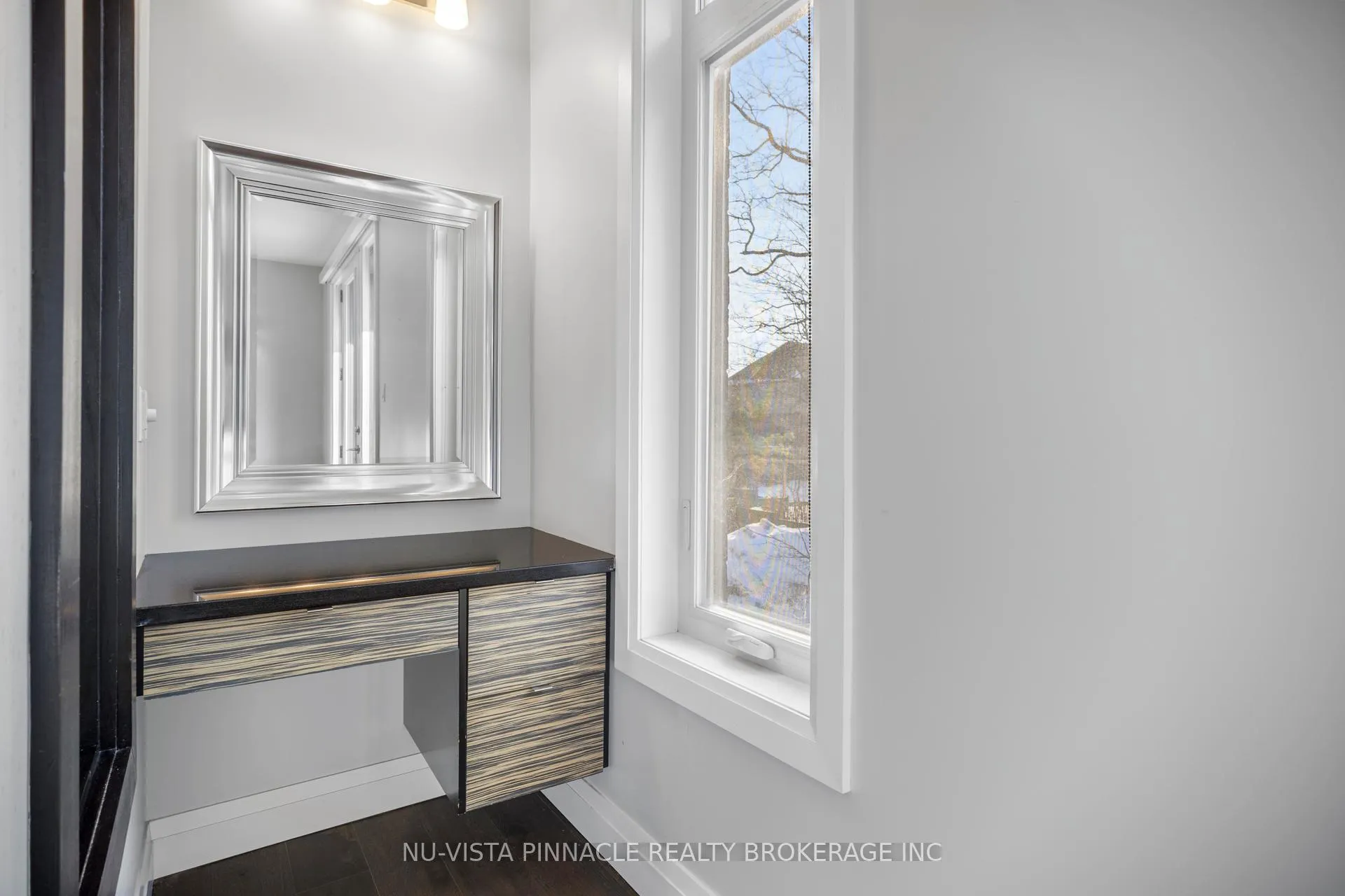 Photo 17 of Unit 16, 433 Hyde Park Road, London, North P — HOMEH
