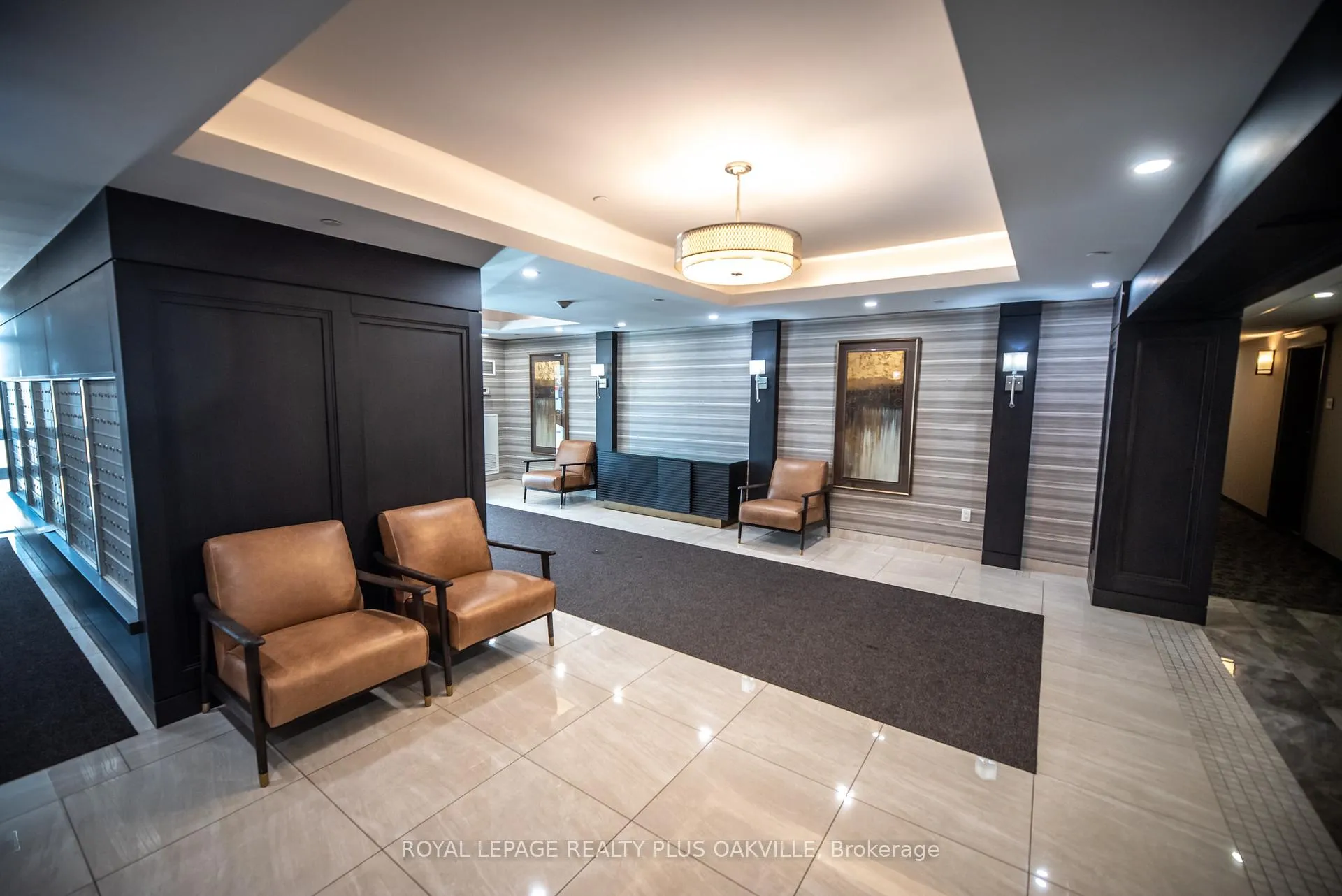 Photo 6 of Unit 214, 125 Shoreview Place, Hamilton, Lakeshore — HOMEH