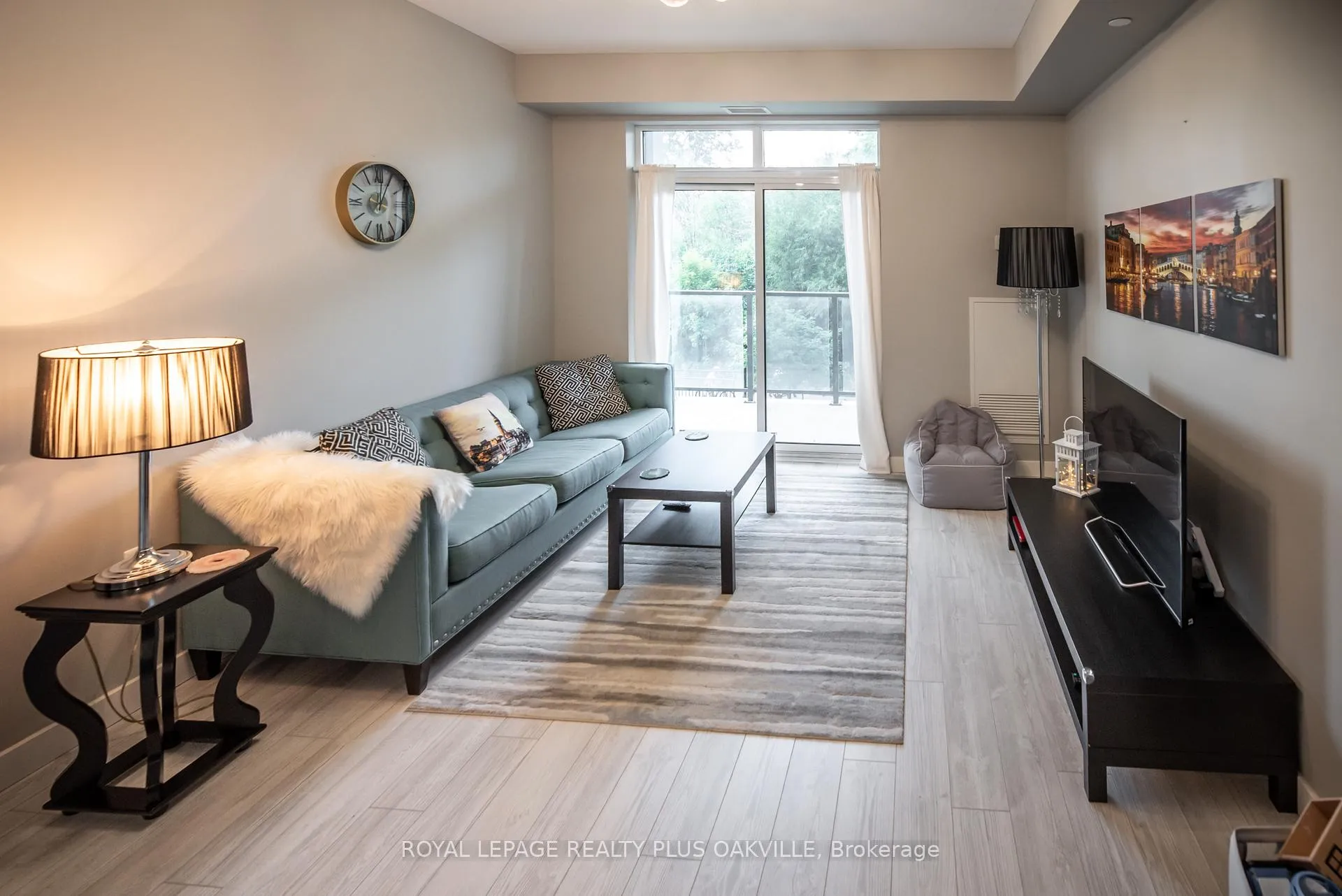 Photo 10 of Unit 214, 125 Shoreview Place, Hamilton, Lakeshore — HOMEH