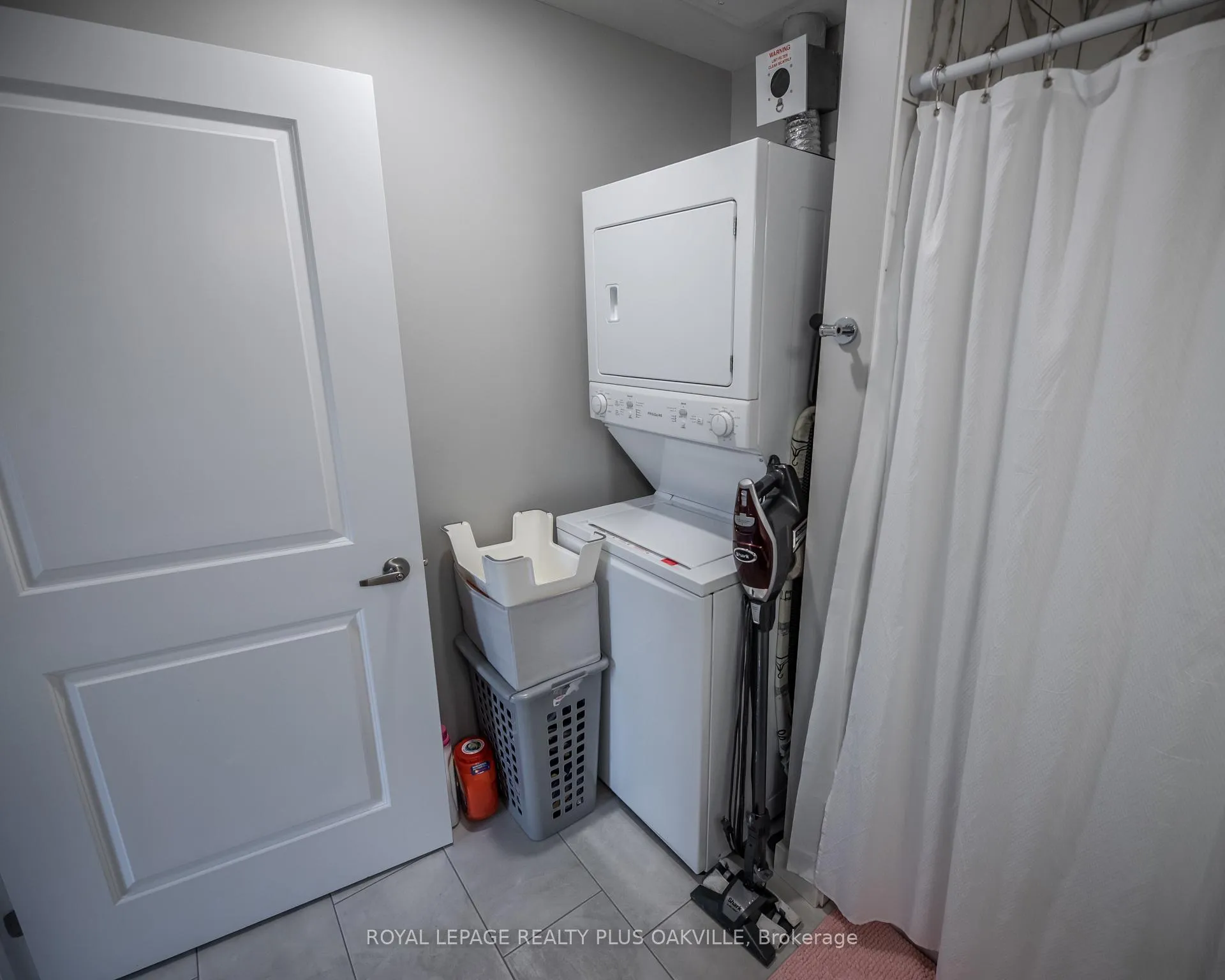 Photo 20 of Unit 214, 125 Shoreview Place, Hamilton, Lakeshore — HOMEH