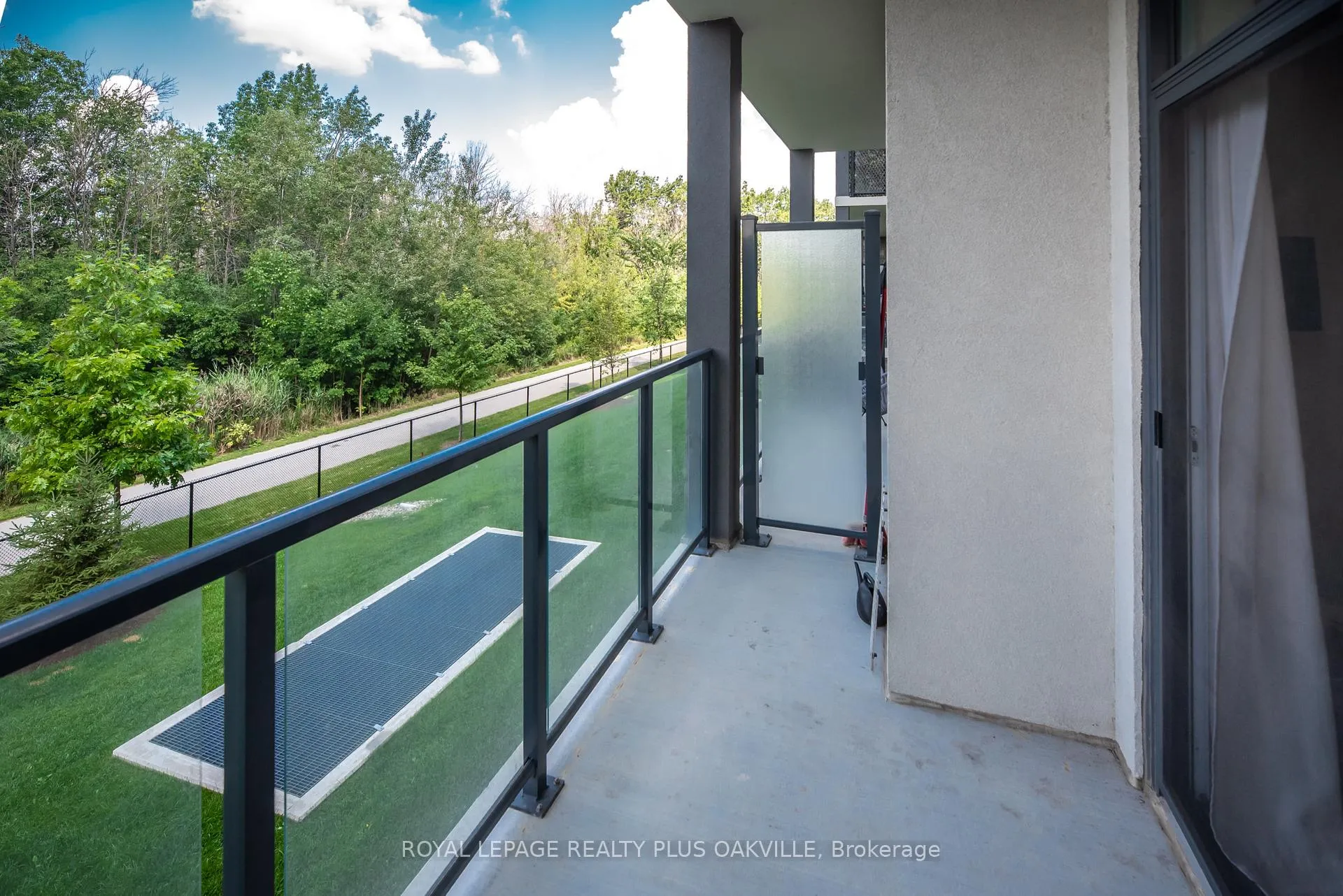 Photo 23 of Unit 214, 125 Shoreview Place, Hamilton, Lakeshore — HOMEH
