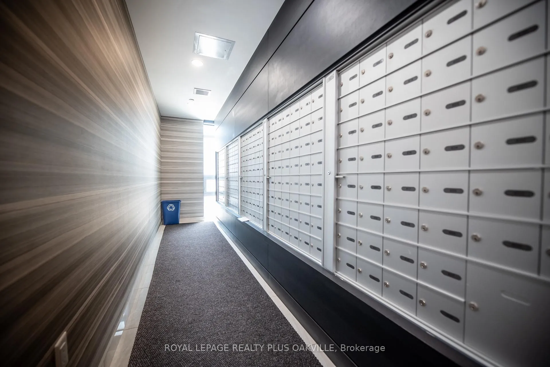 Photo 25 of Unit 214, 125 Shoreview Place, Hamilton, Lakeshore — HOMEH