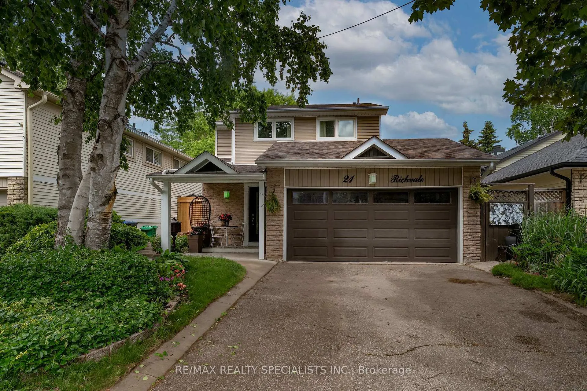 Photo 1 of 21 Richvale Drive S, Brampton, Heart Lake East — HOMEH