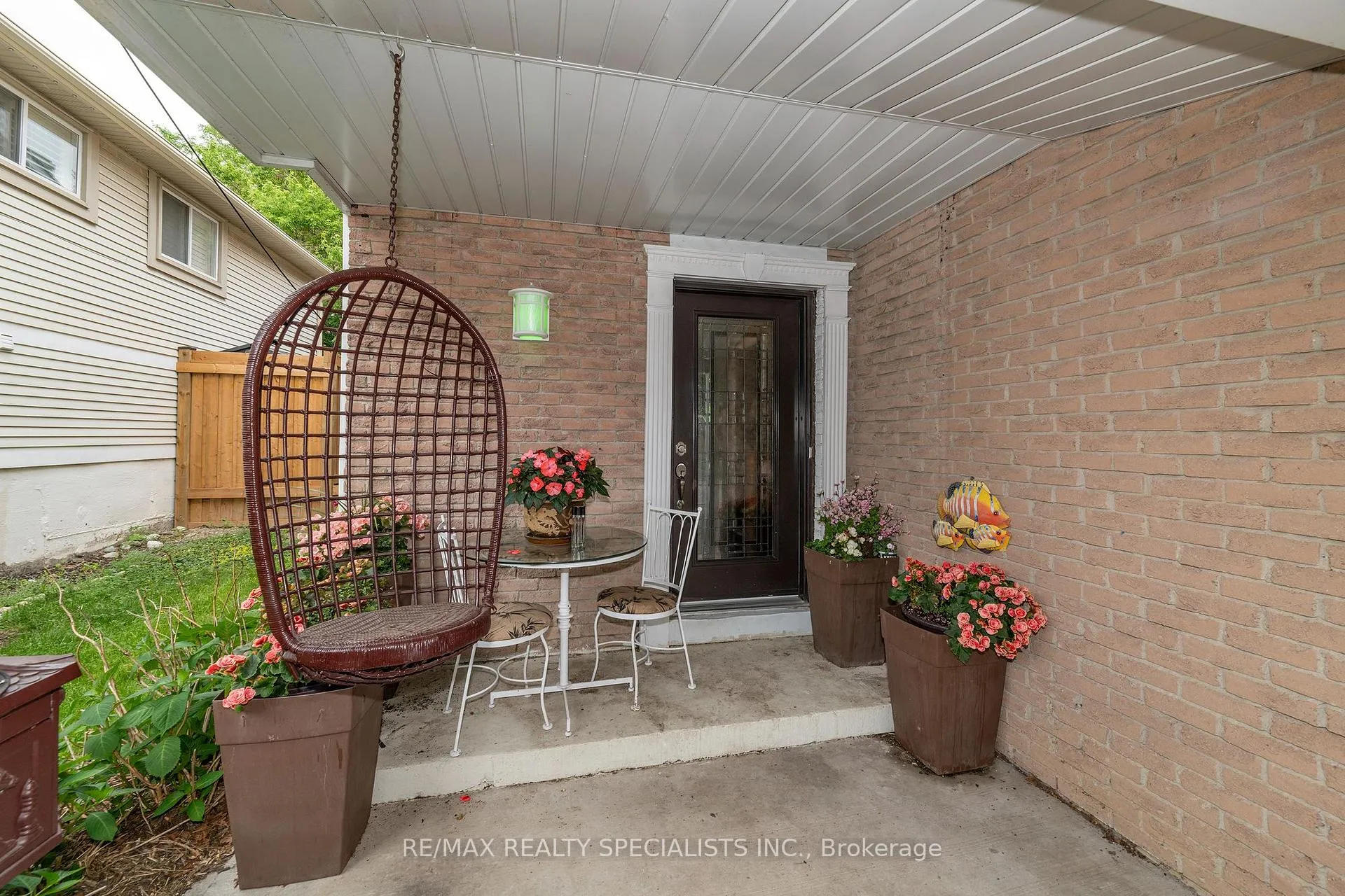 Photo 3 of 21 Richvale Drive S, Brampton, Heart Lake East — HOMEH