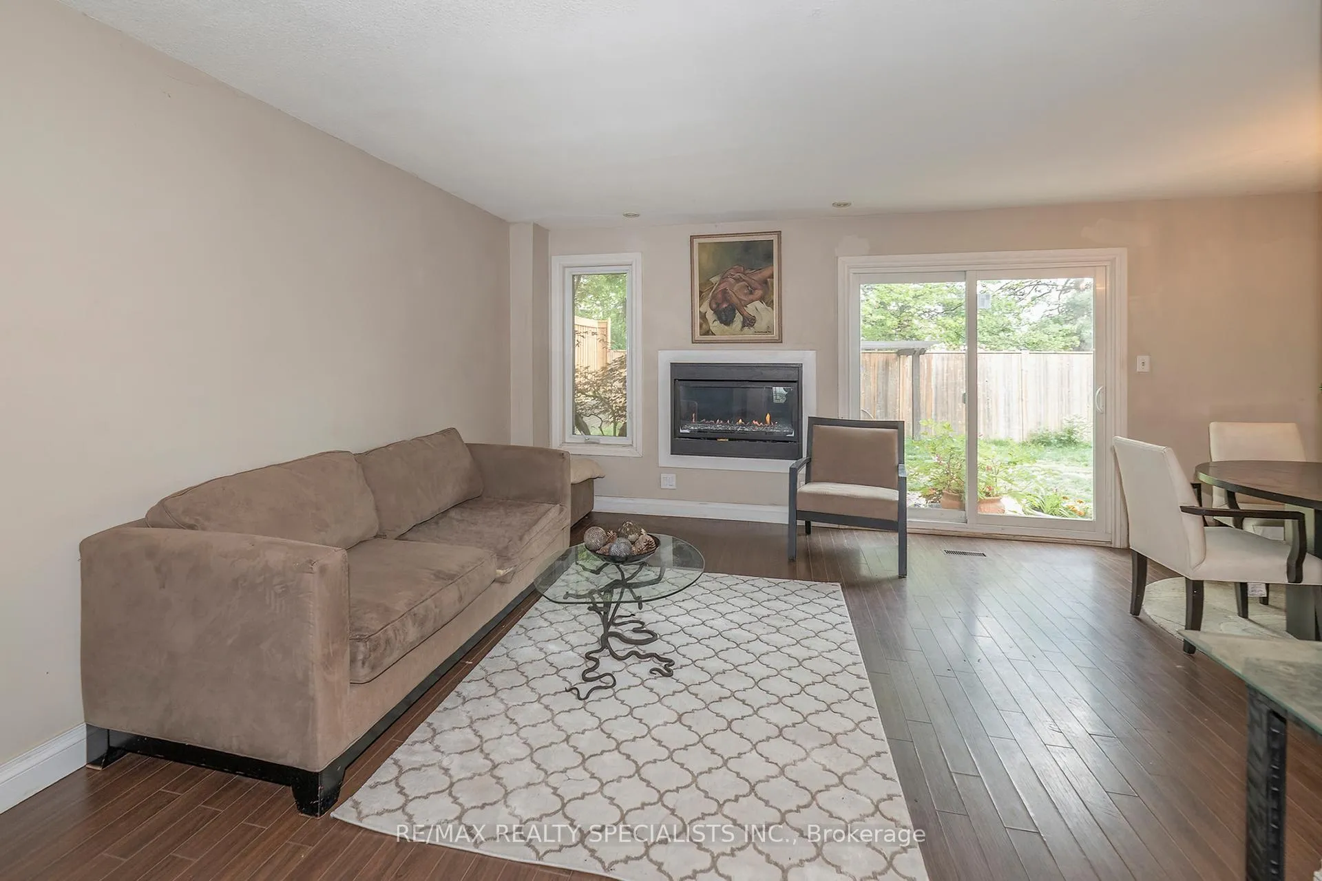Photo 6 of 21 Richvale Drive S, Brampton, Heart Lake East — HOMEH