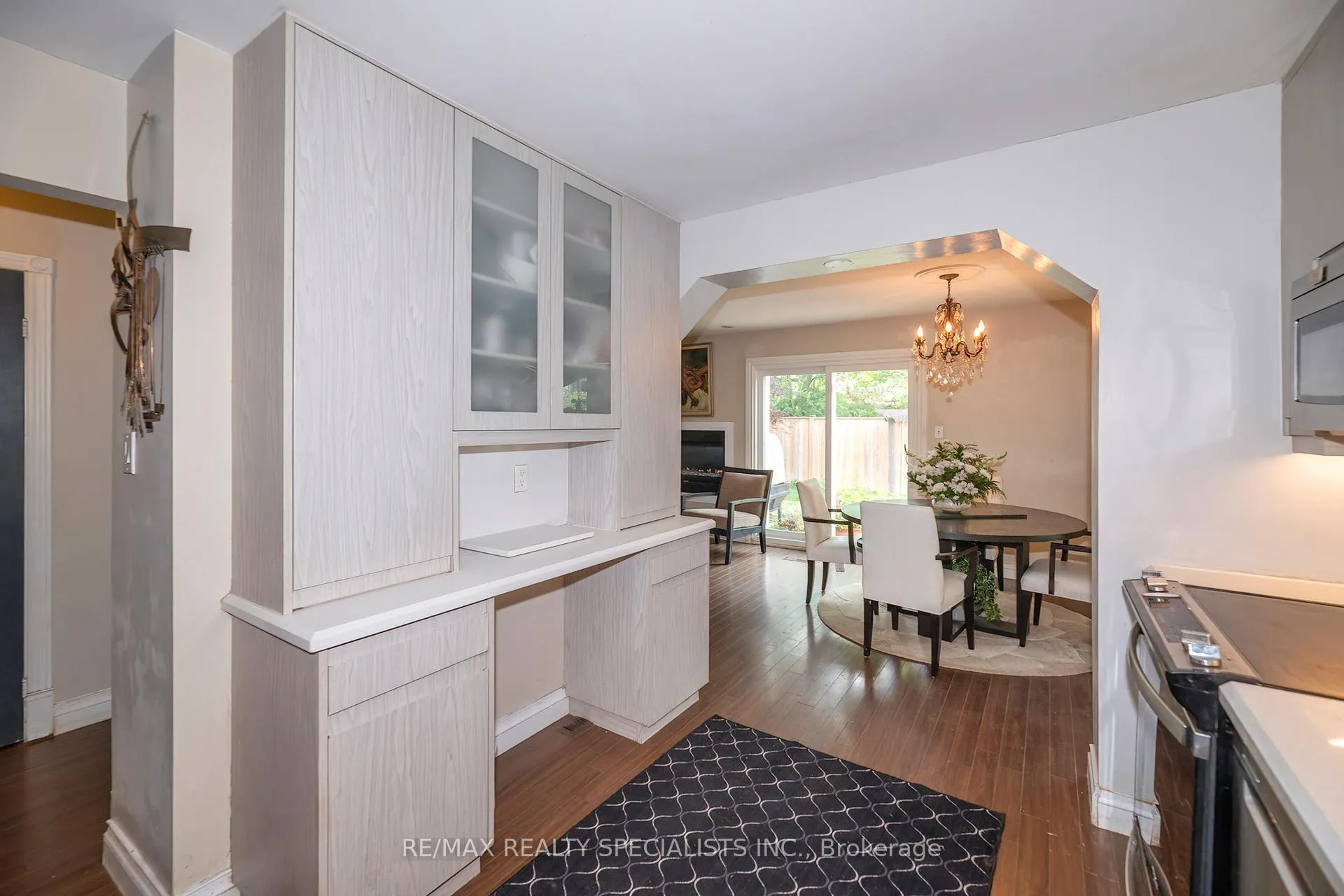 Photo 13 of 21 Richvale Drive S, Brampton, Heart Lake East — HOMEH