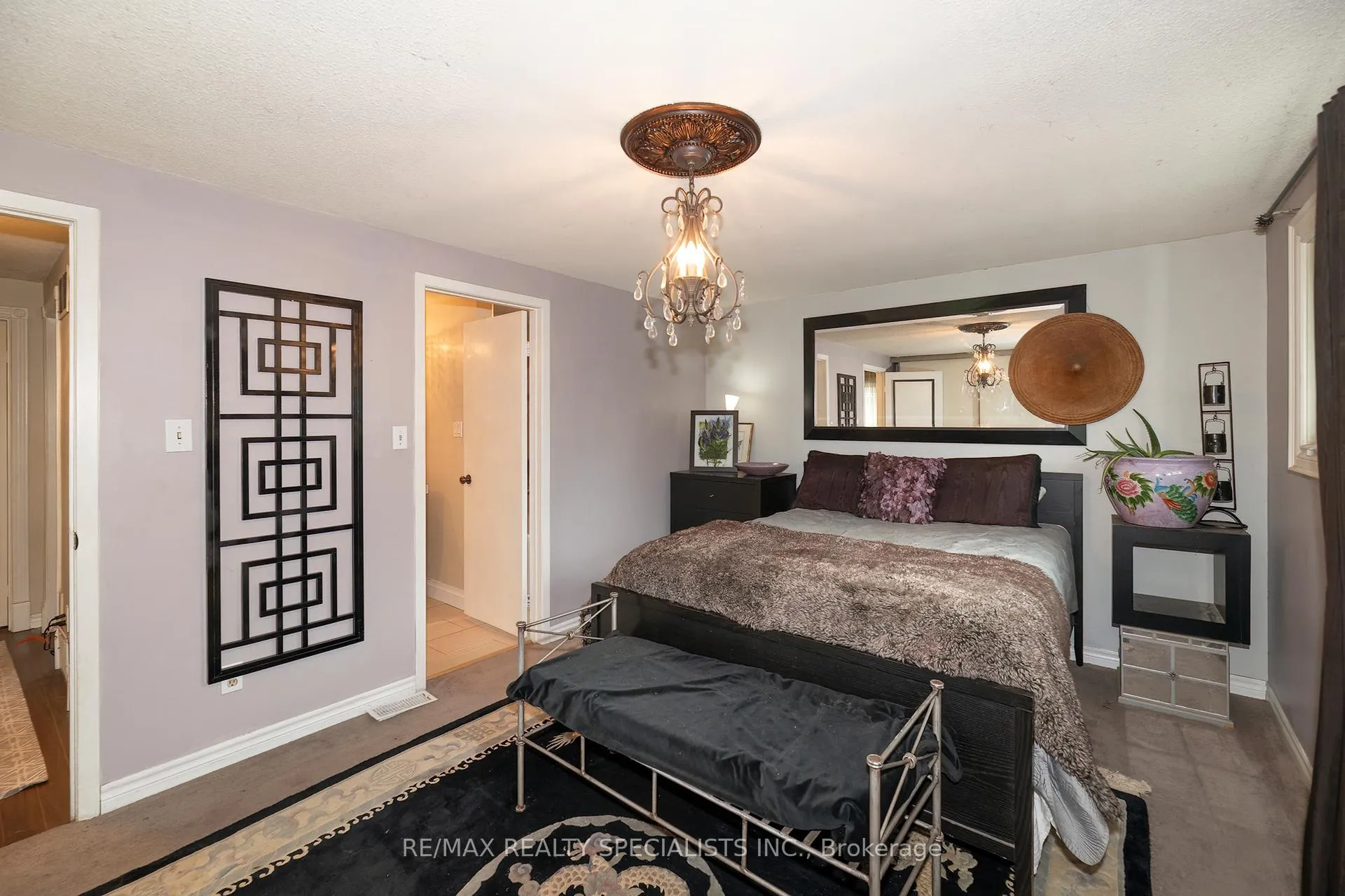 Photo 16 of 21 Richvale Drive S, Brampton, Heart Lake East — HOMEH