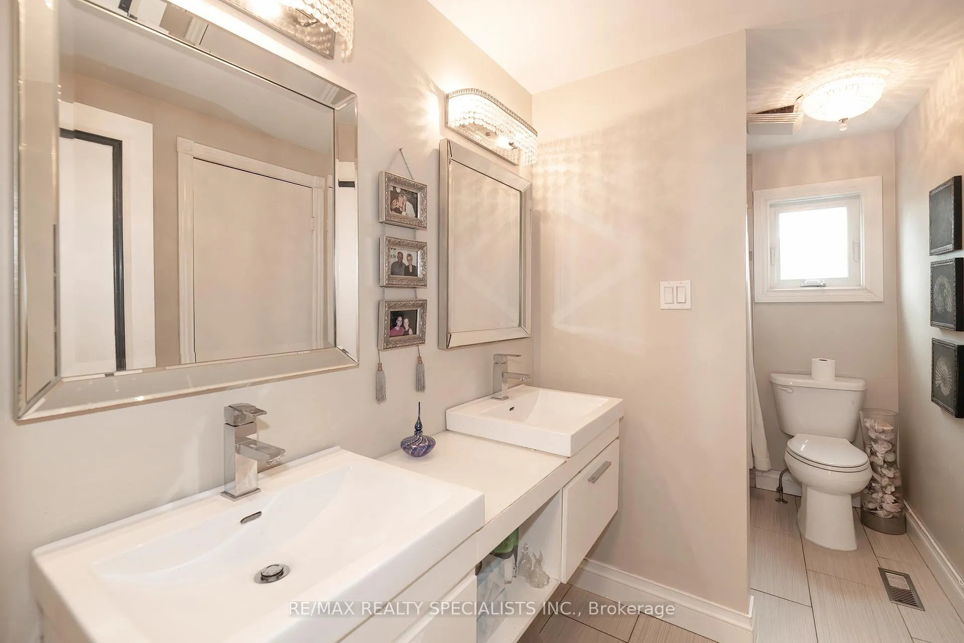 Photo 17 of 21 Richvale Drive S, Brampton, Heart Lake East — HOMEH
