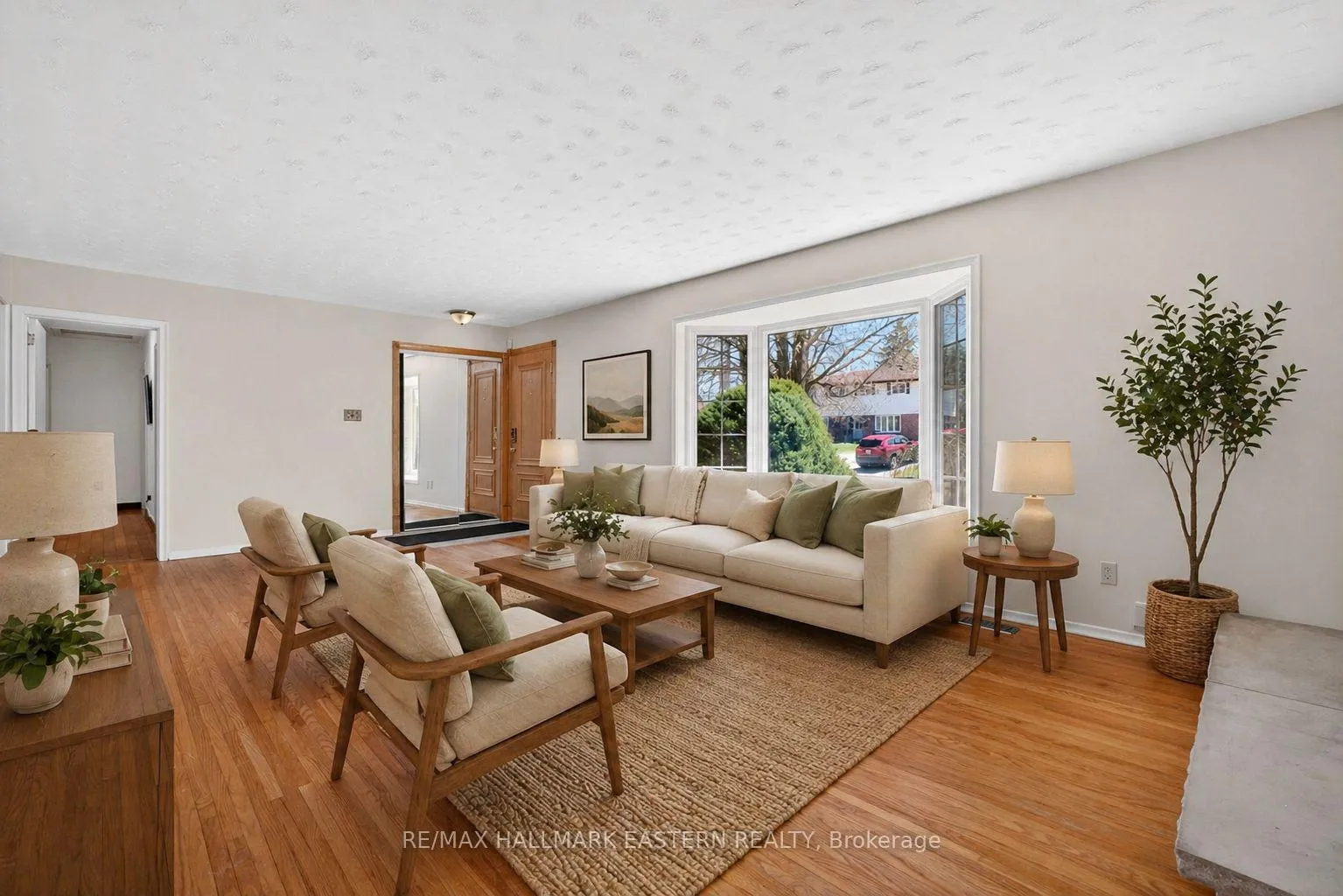 Photo 5 of 47 Springbrook Drive, Peterborough, Monaghan Ward 2 — HOMEH