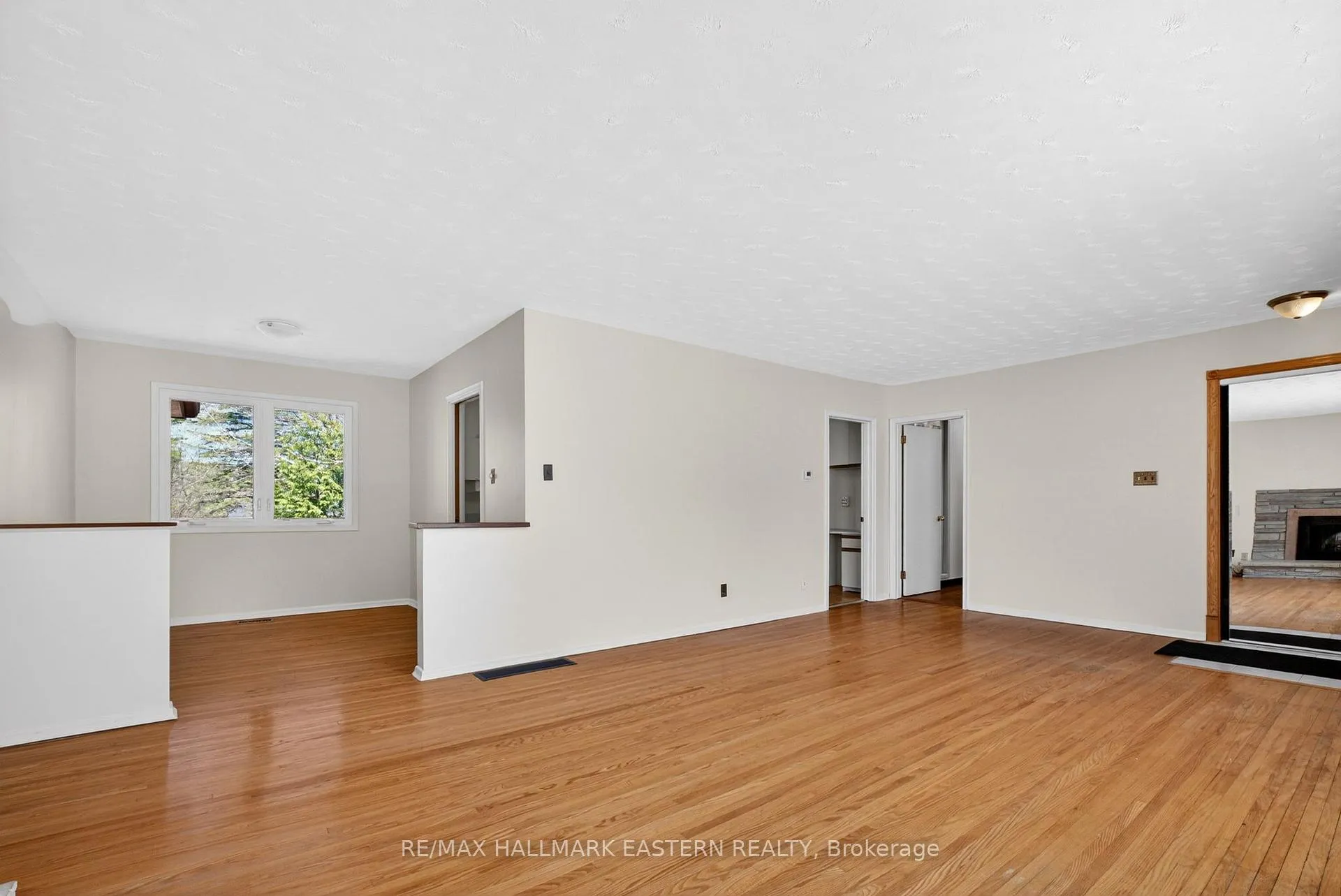 Photo 9 of 47 Springbrook Drive, Peterborough, Monaghan Ward 2 — HOMEH