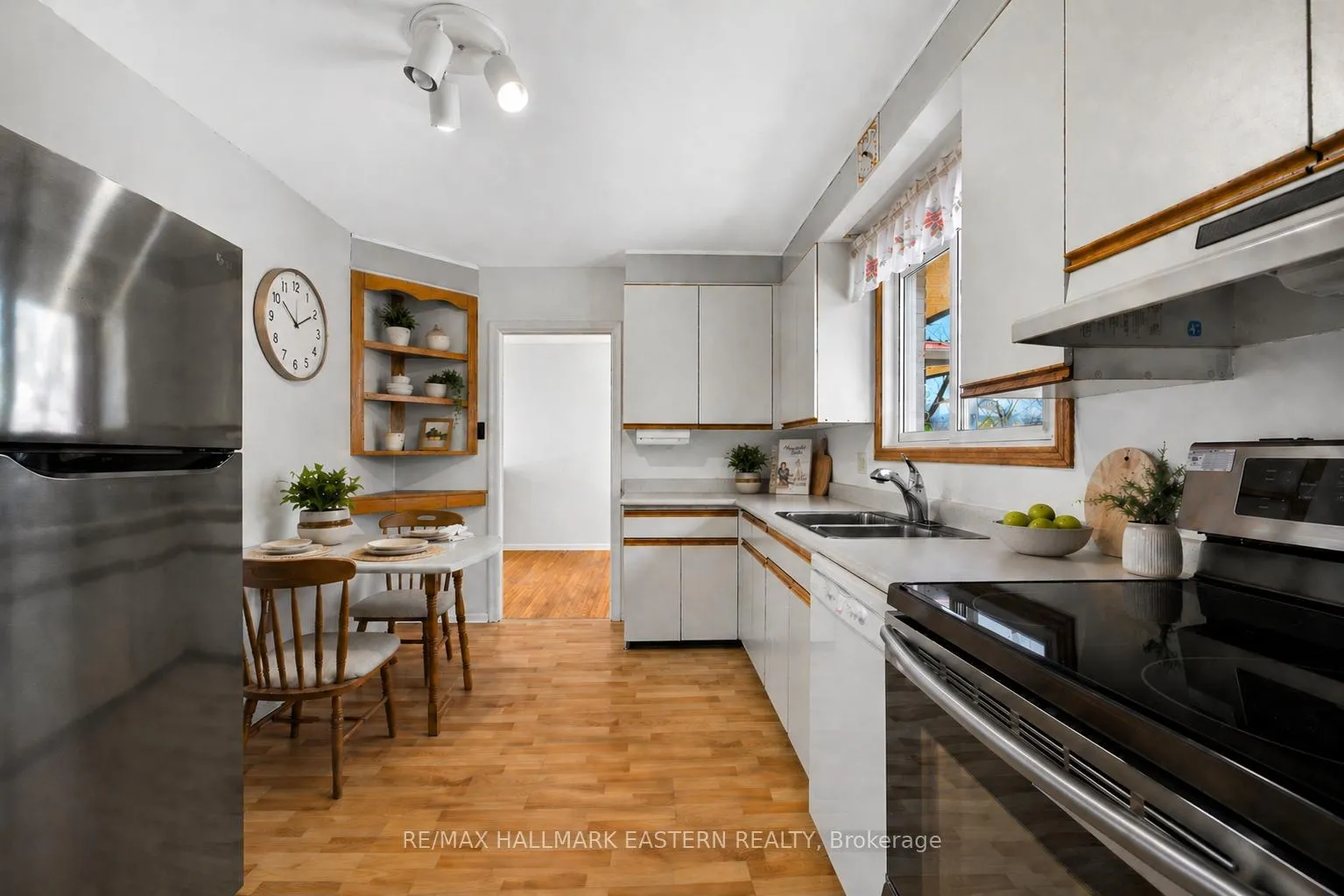 Photo 12 of 47 Springbrook Drive, Peterborough, Monaghan Ward 2 — HOMEH