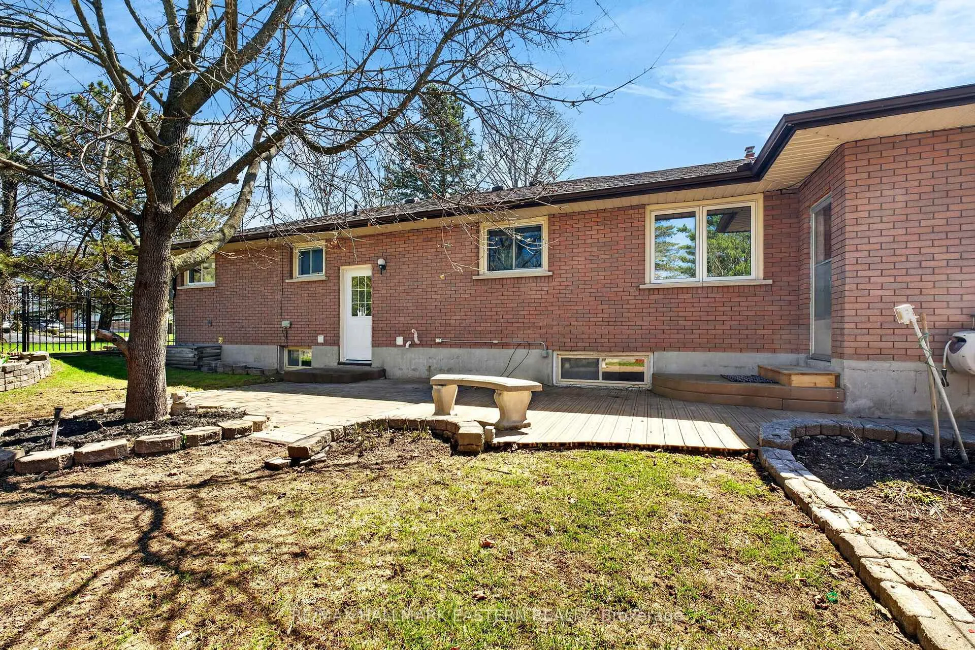 Photo 32 of 47 Springbrook Drive, Peterborough, Monaghan Ward 2 — HOMEH
