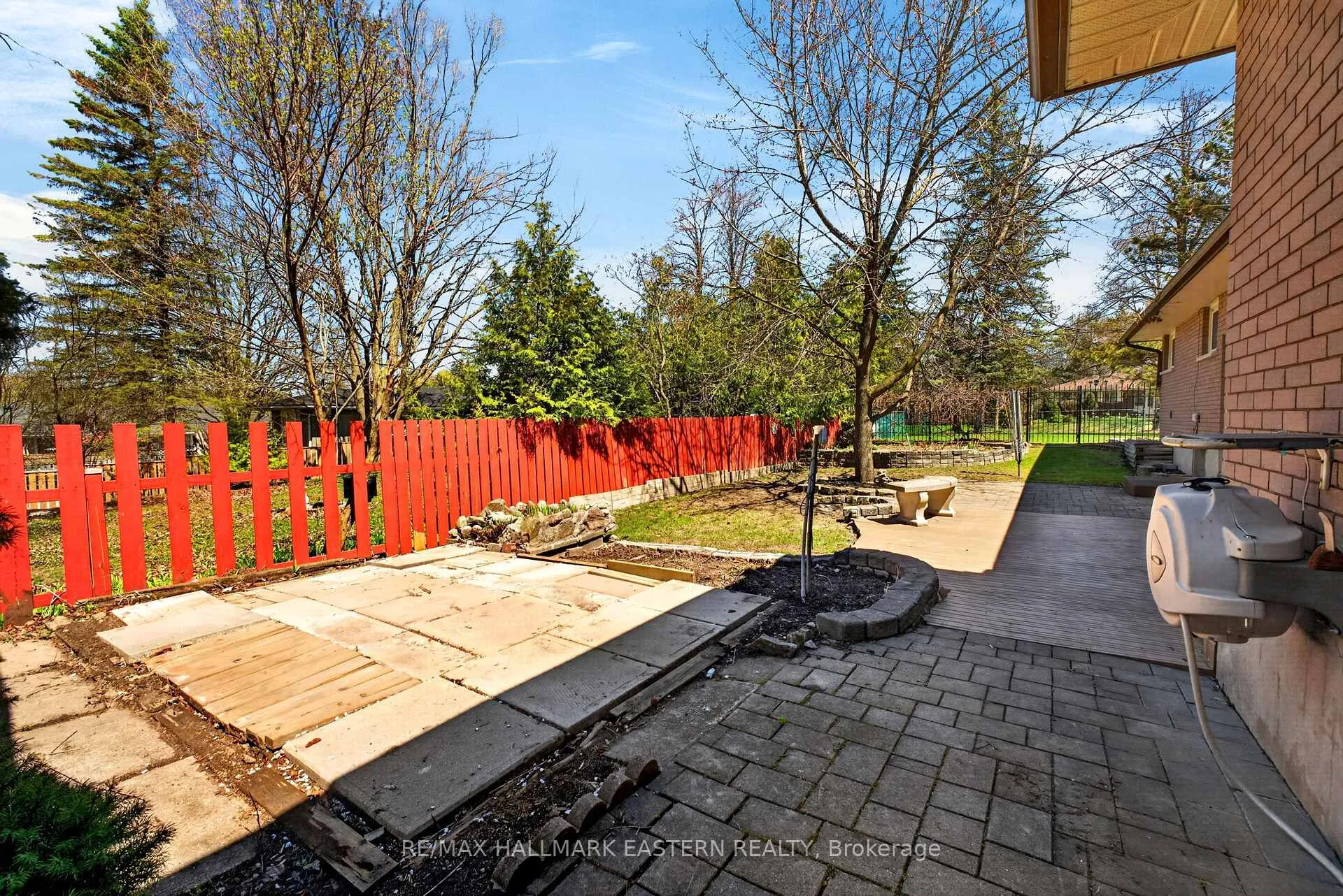Photo 33 of 47 Springbrook Drive, Peterborough, Monaghan Ward 2 — HOMEH