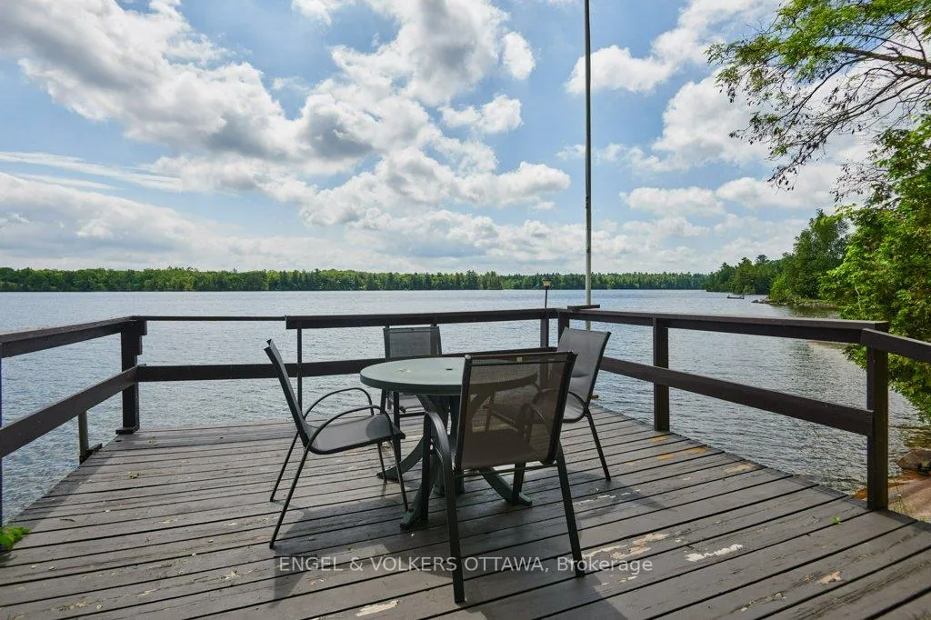 Photo 4 of 1054 Coutlee Point Lane, Frontenac, Frontenac Centre — HOMEH