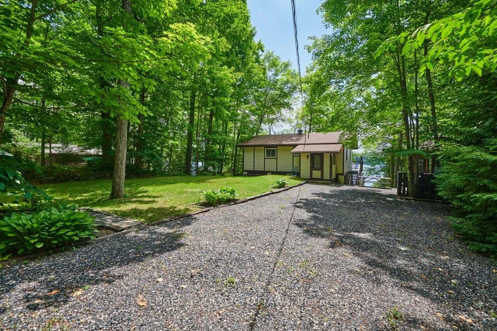 Photo 6 of 1054 Coutlee Point Lane, Frontenac, Frontenac Centre — HOMEH