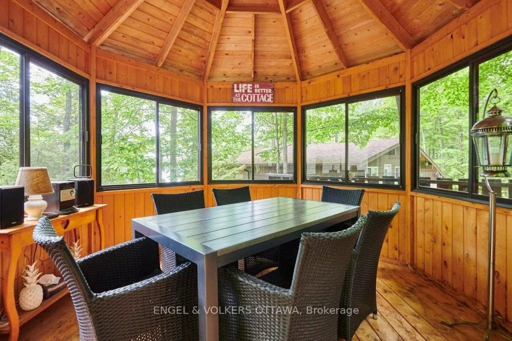 Photo 9 of 1054 Coutlee Point Lane, Frontenac, Frontenac Centre — HOMEH