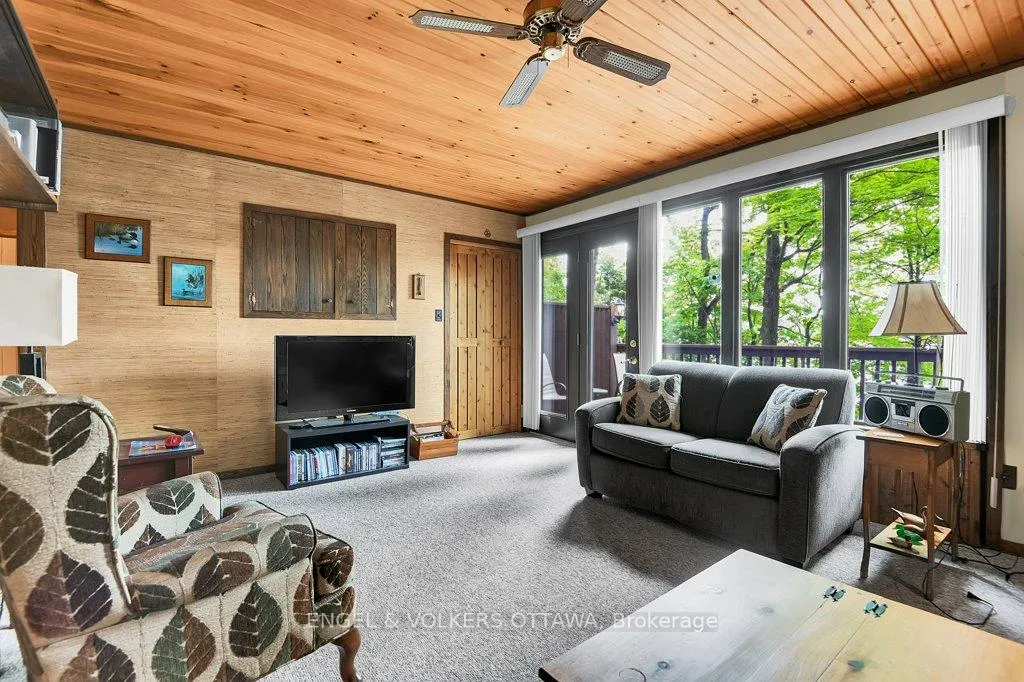 Photo 12 of 1054 Coutlee Point Lane, Frontenac, Frontenac Centre — HOMEH