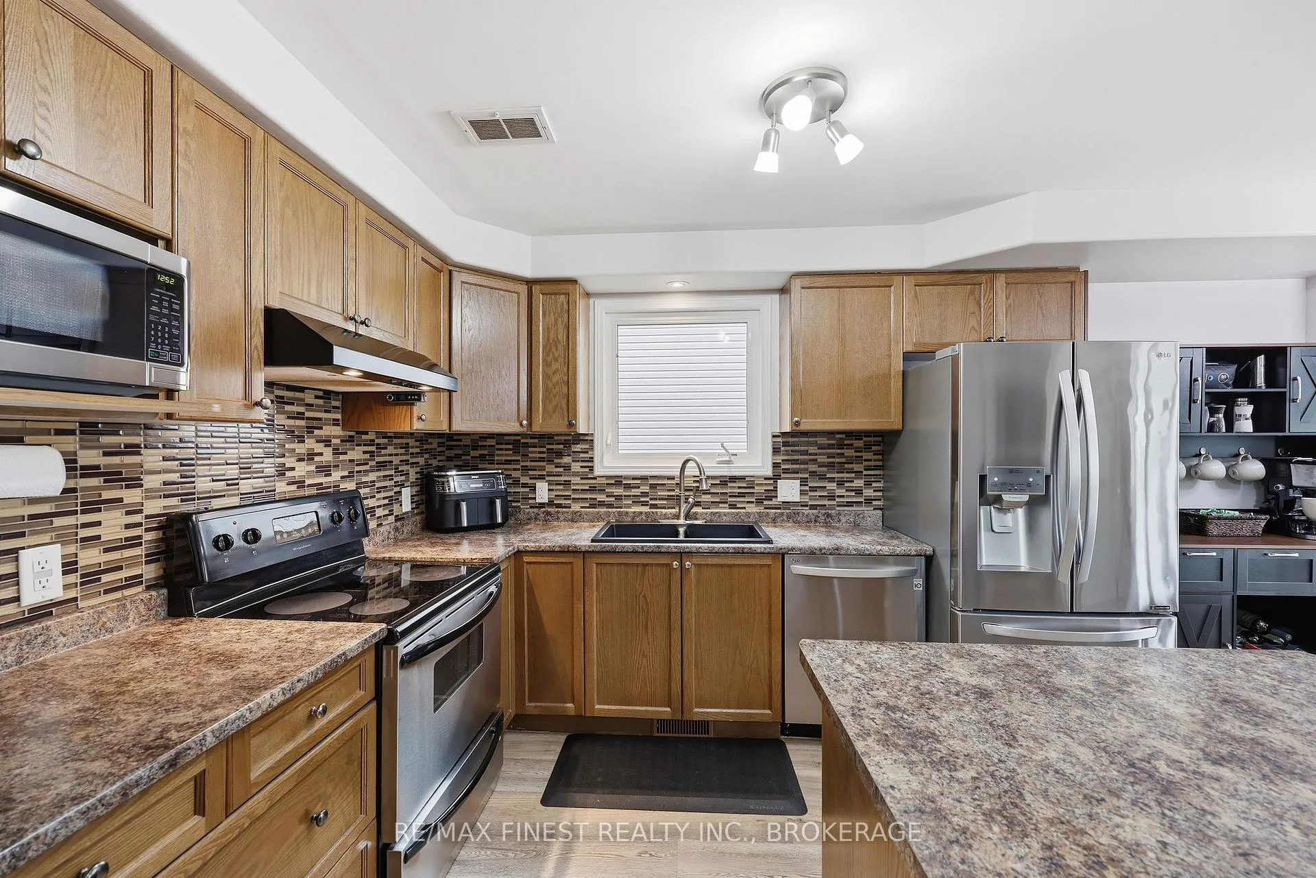 Photo 20 of 1468 Adams Avenue, Kingston, City Northwest — HOMEH