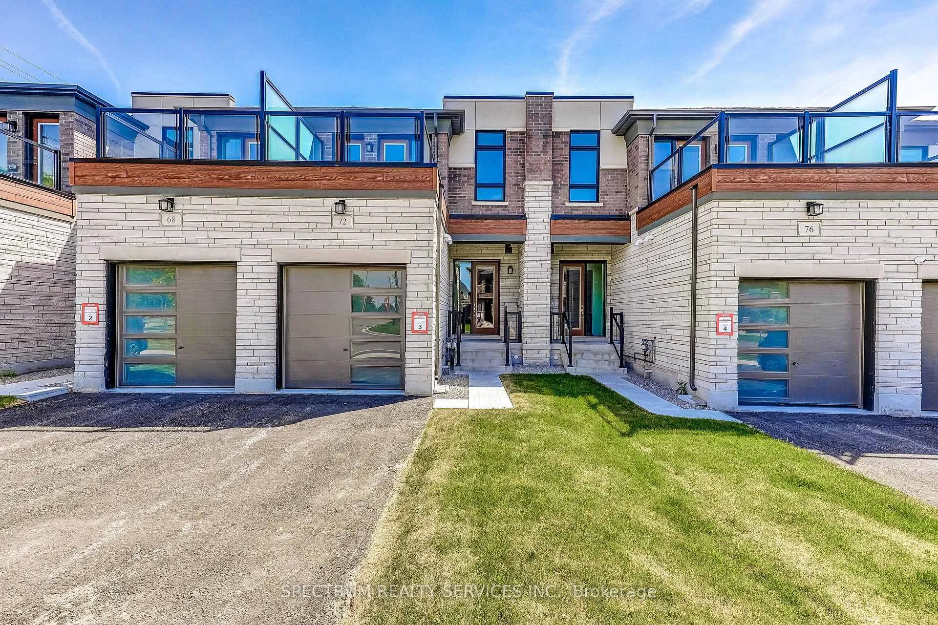Photo 2 of 72 Adario Crescent, Vaughan, Vellore Village — HOMEH