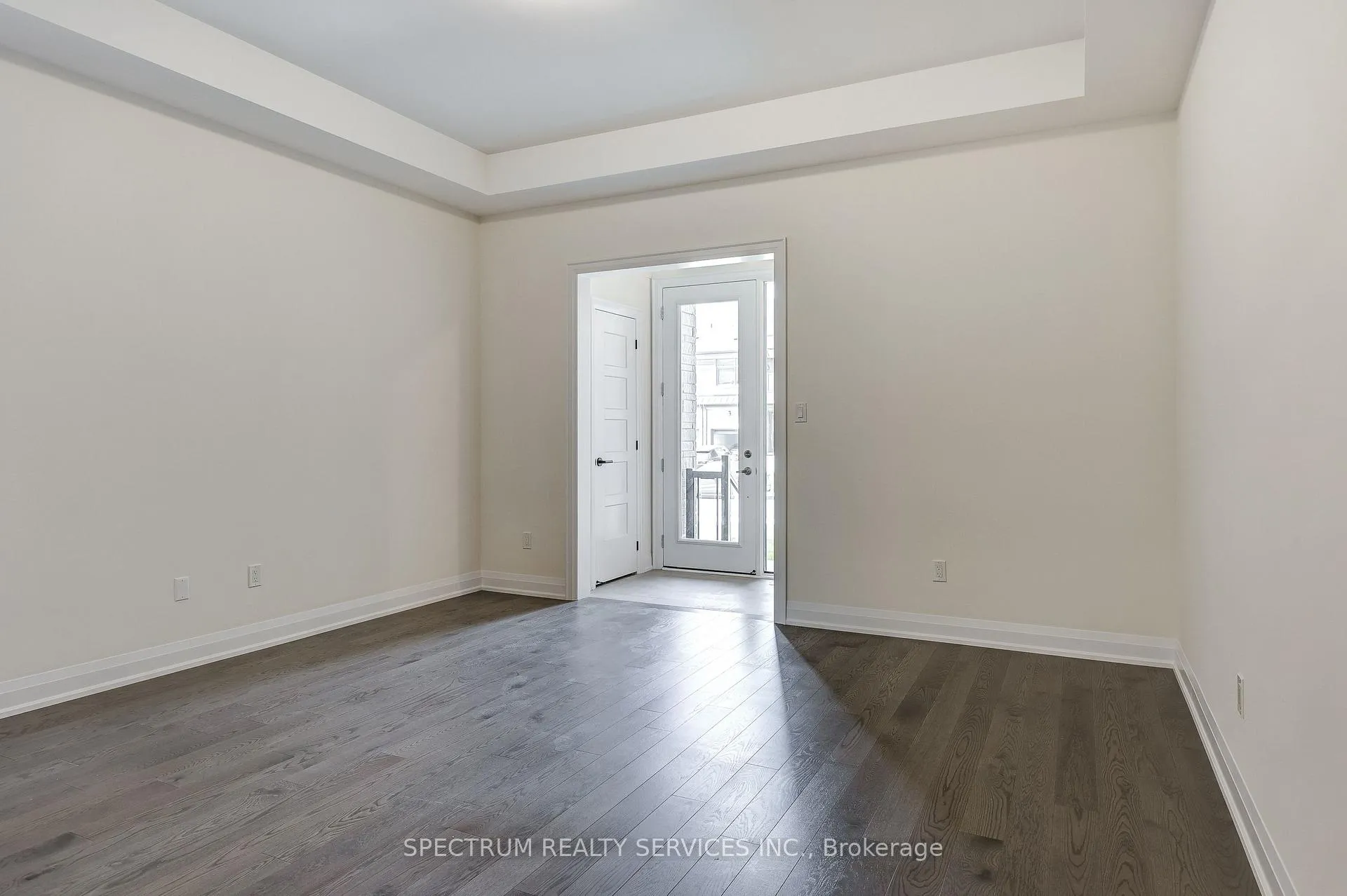 Photo 7 of 72 Adario Crescent, Vaughan, Vellore Village — HOMEH