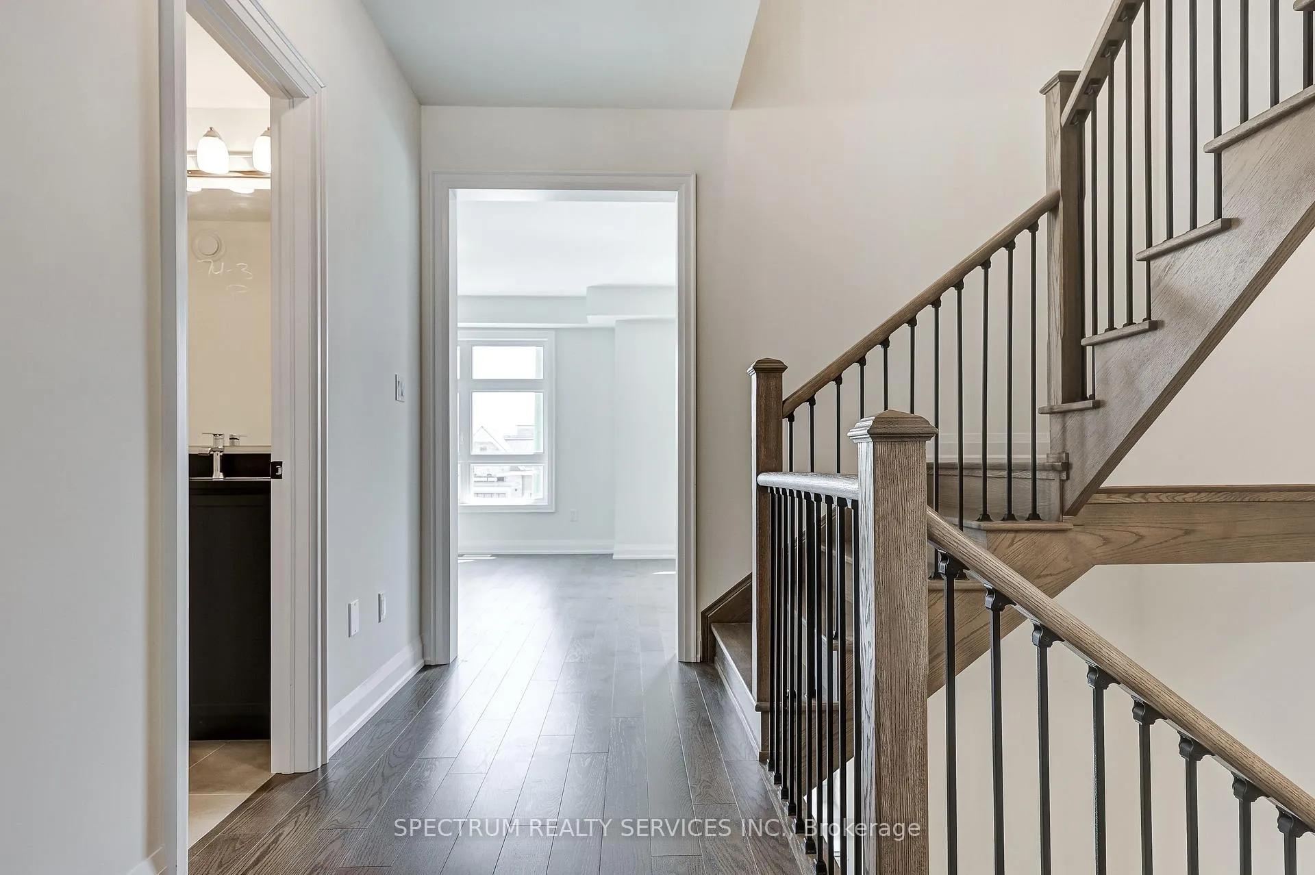 Photo 14 of 72 Adario Crescent, Vaughan, Vellore Village — HOMEH