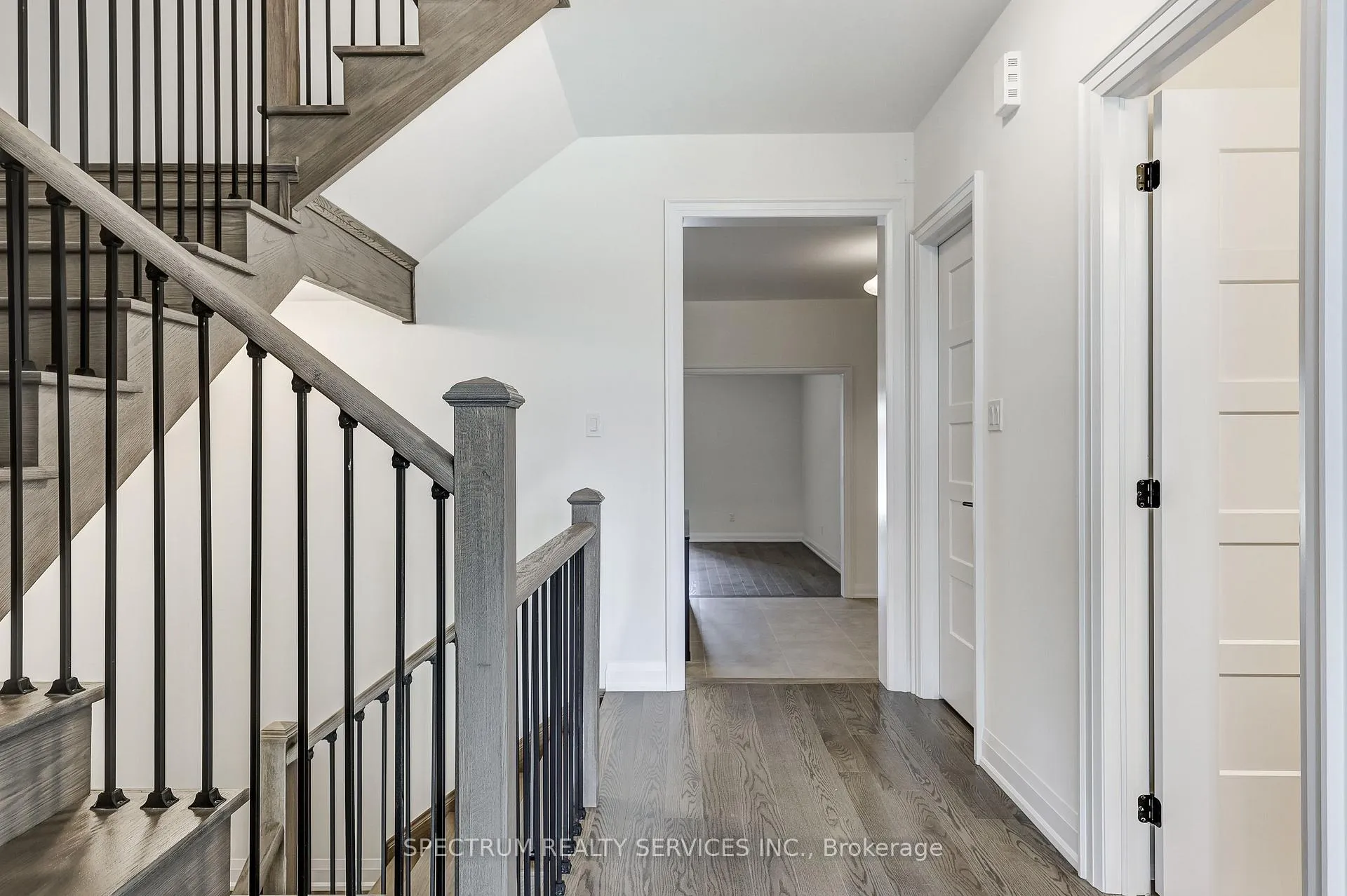 Photo 15 of 72 Adario Crescent, Vaughan, Vellore Village — HOMEH