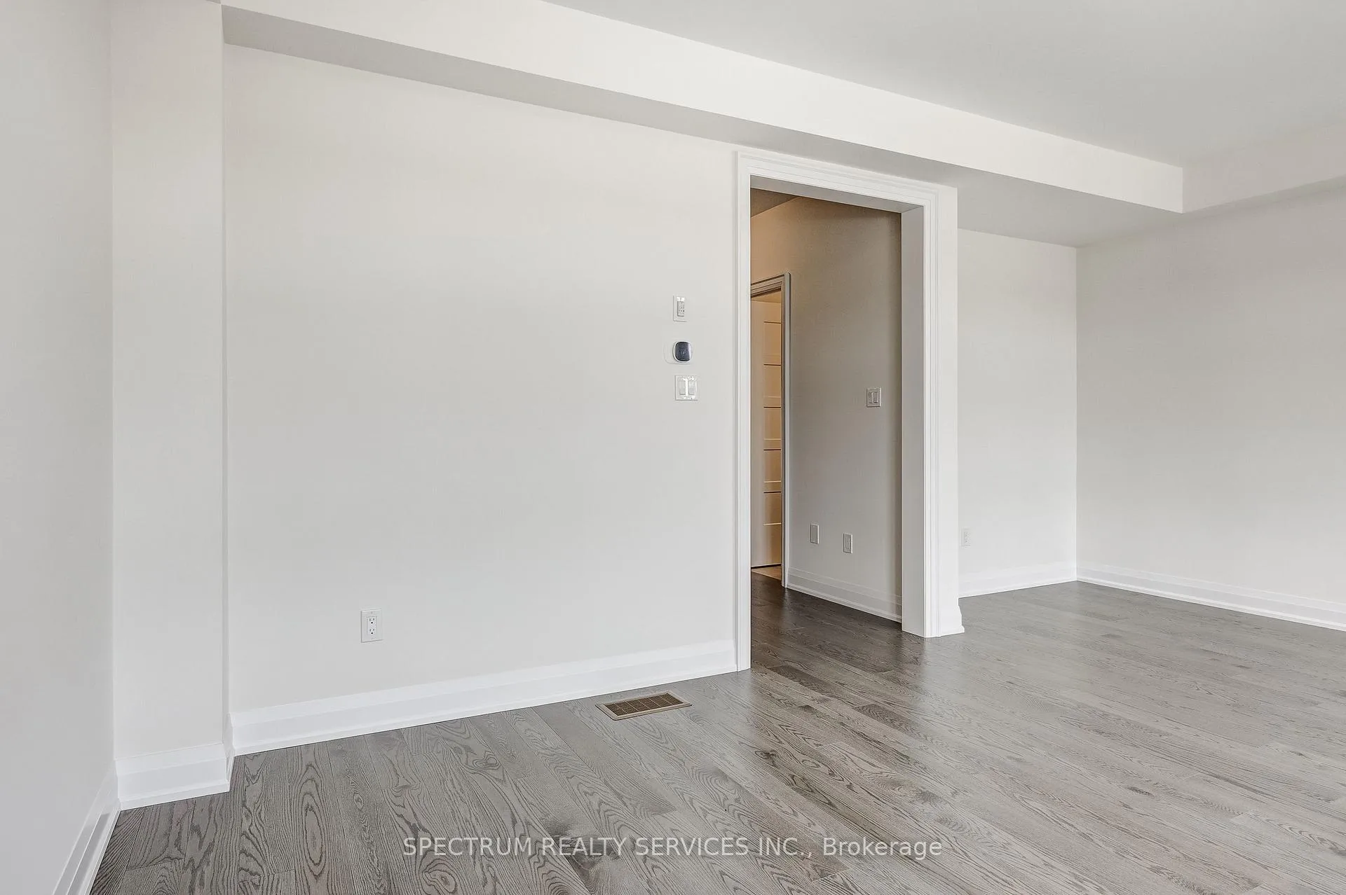 Photo 19 of 72 Adario Crescent, Vaughan, Vellore Village — HOMEH