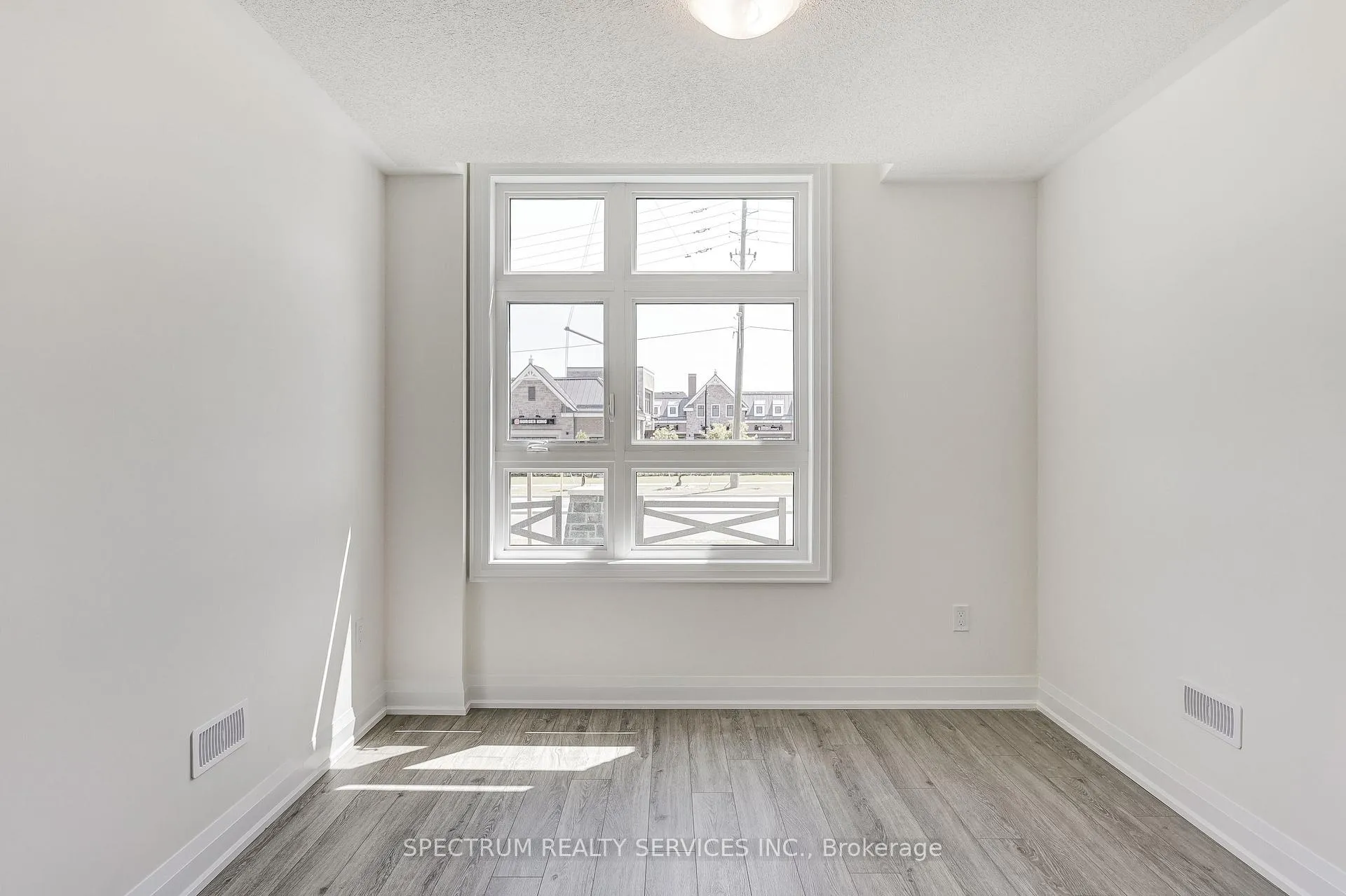 Photo 41 of 72 Adario Crescent, Vaughan, Vellore Village — HOMEH