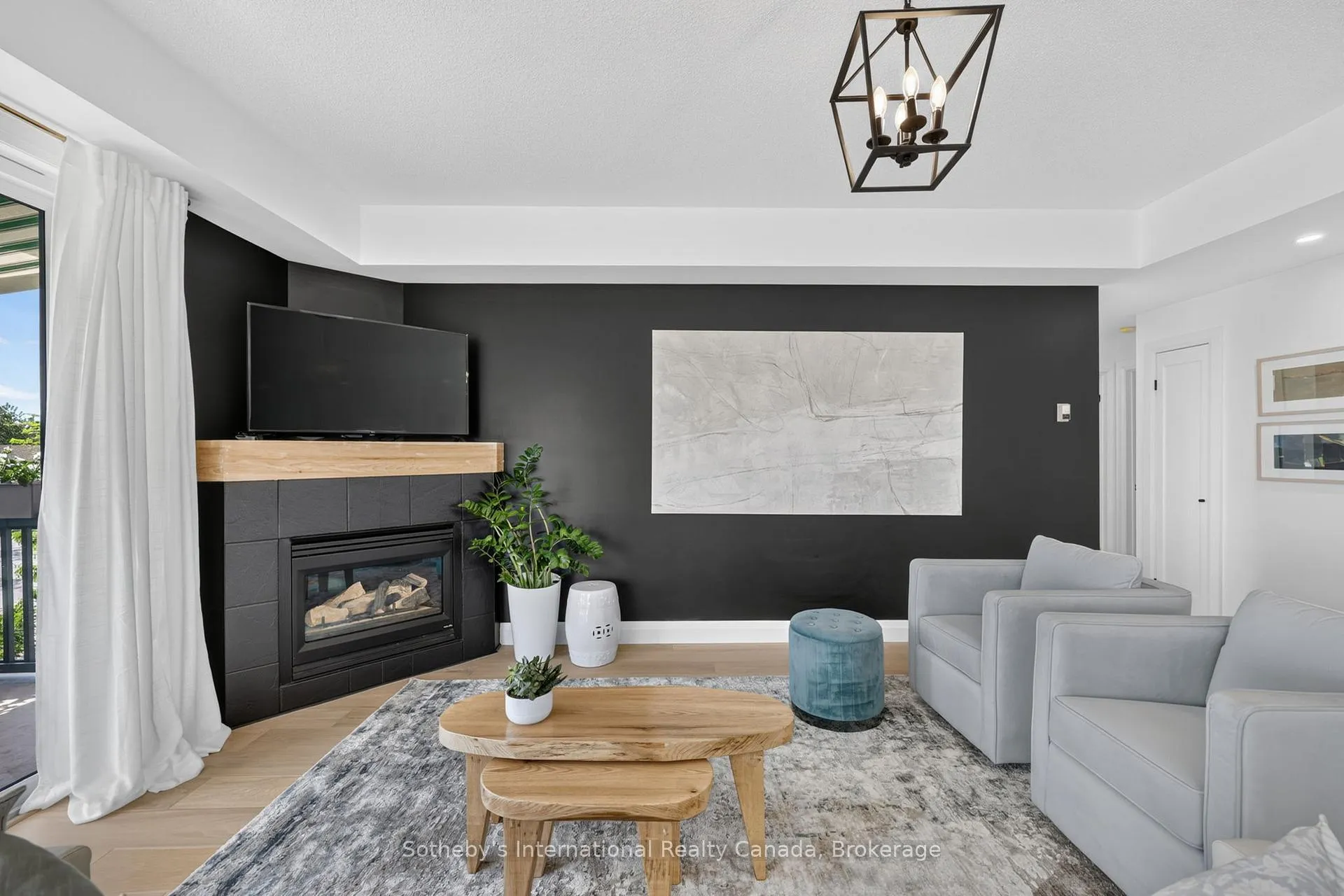 Photo 7 of 441 Mariners Way, Collingwood — HOMEH