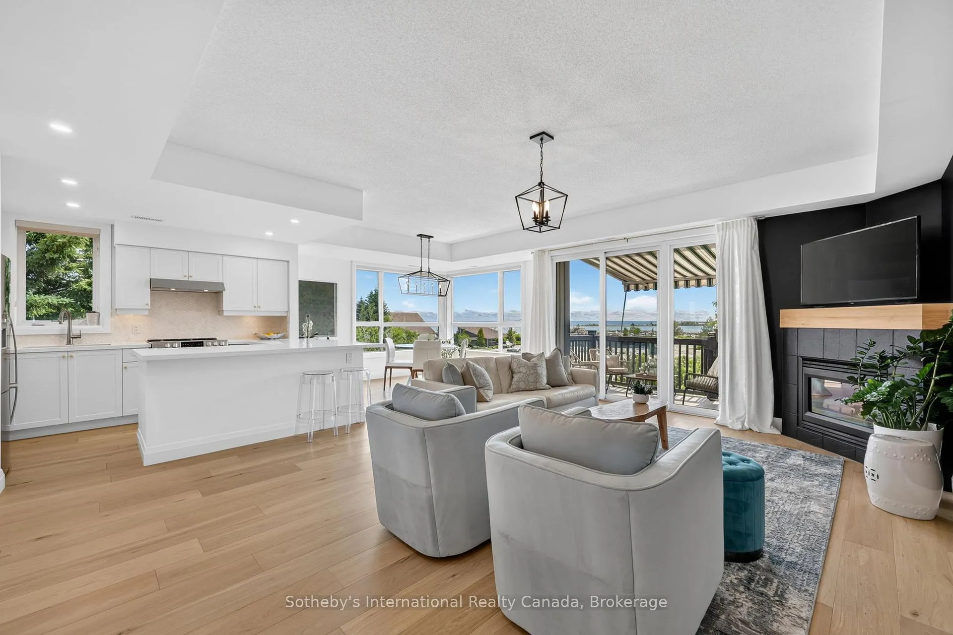 Photo 9 of 441 Mariners Way, Collingwood — HOMEH