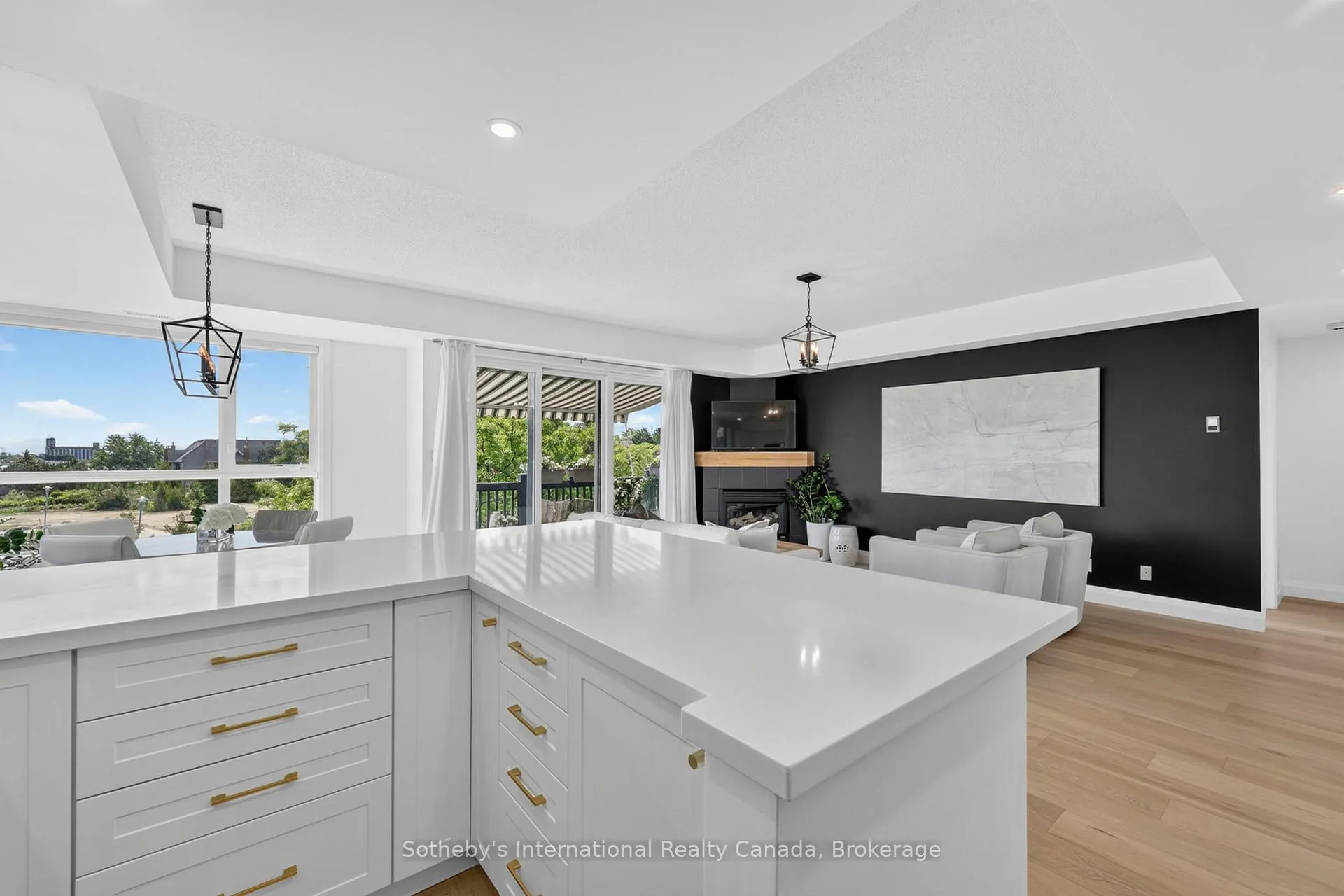 Photo 17 of 441 Mariners Way, Collingwood — HOMEH