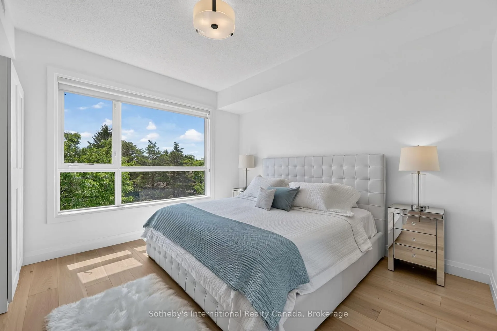 Photo 21 of 441 Mariners Way, Collingwood — HOMEH