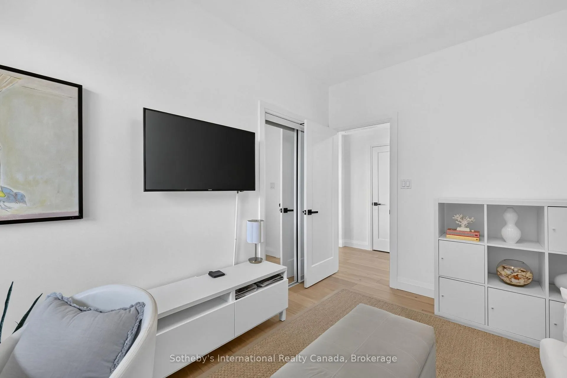 Photo 25 of 441 Mariners Way, Collingwood — HOMEH