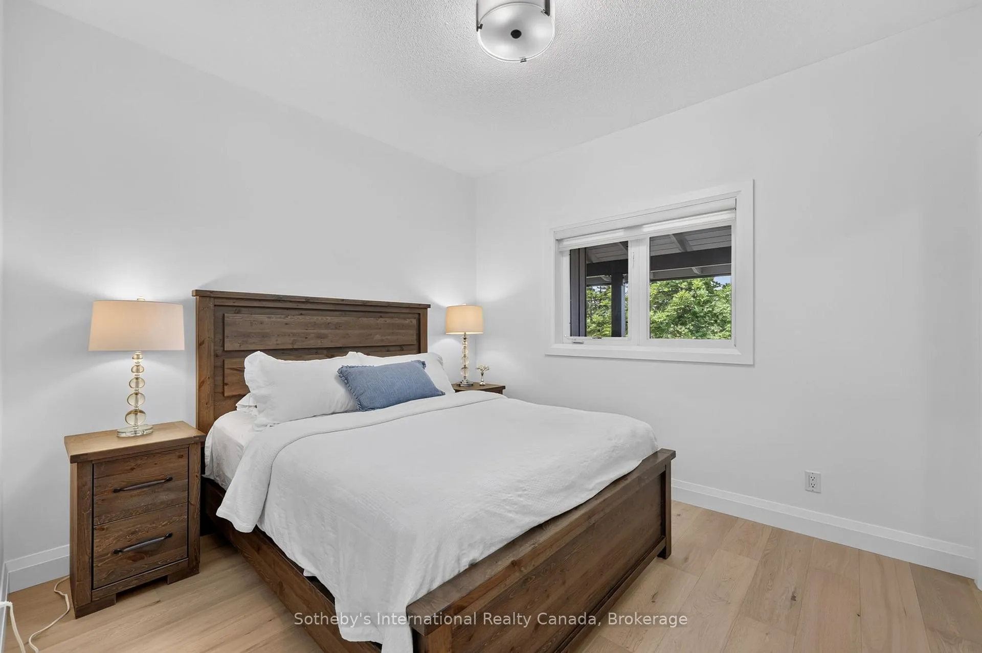 Photo 26 of 441 Mariners Way, Collingwood — HOMEH