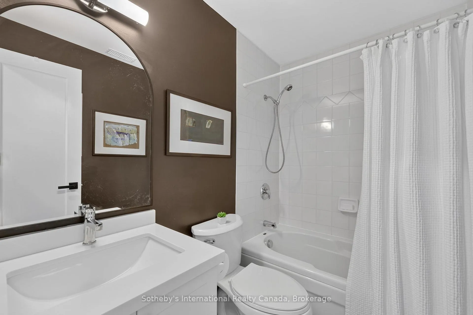Photo 27 of 441 Mariners Way, Collingwood — HOMEH
