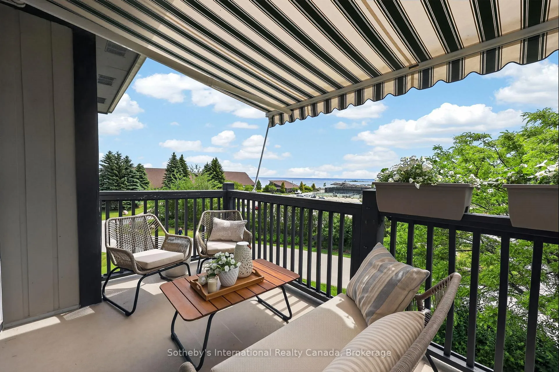 Photo 29 of 441 Mariners Way, Collingwood — HOMEH