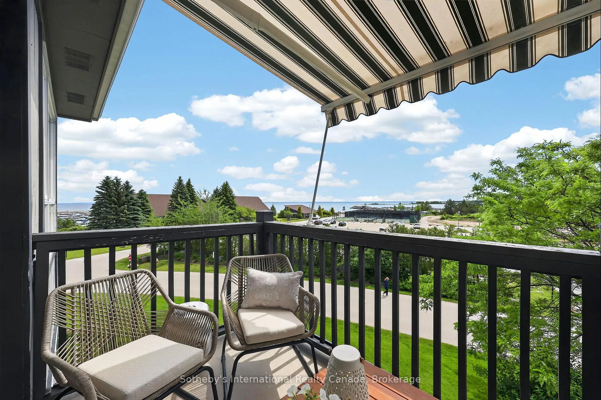 Photo 30 of 441 Mariners Way, Collingwood — HOMEH