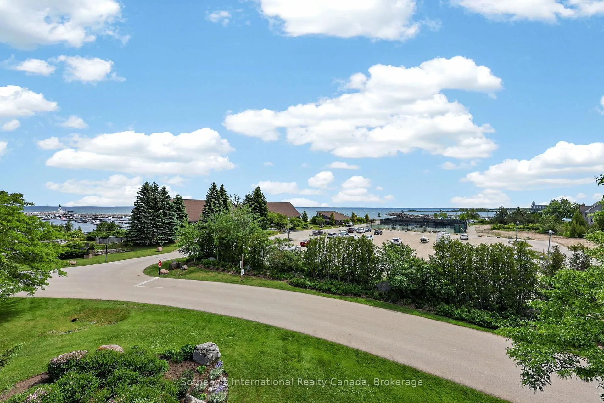 Photo 31 of 441 Mariners Way, Collingwood — HOMEH