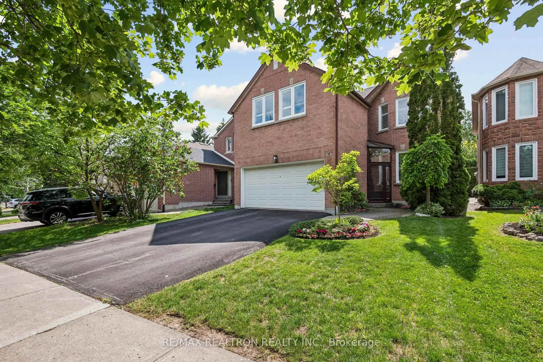 Photo 2 of 58 Roseborough Crescent, Vaughan, Uplands — HOMEH