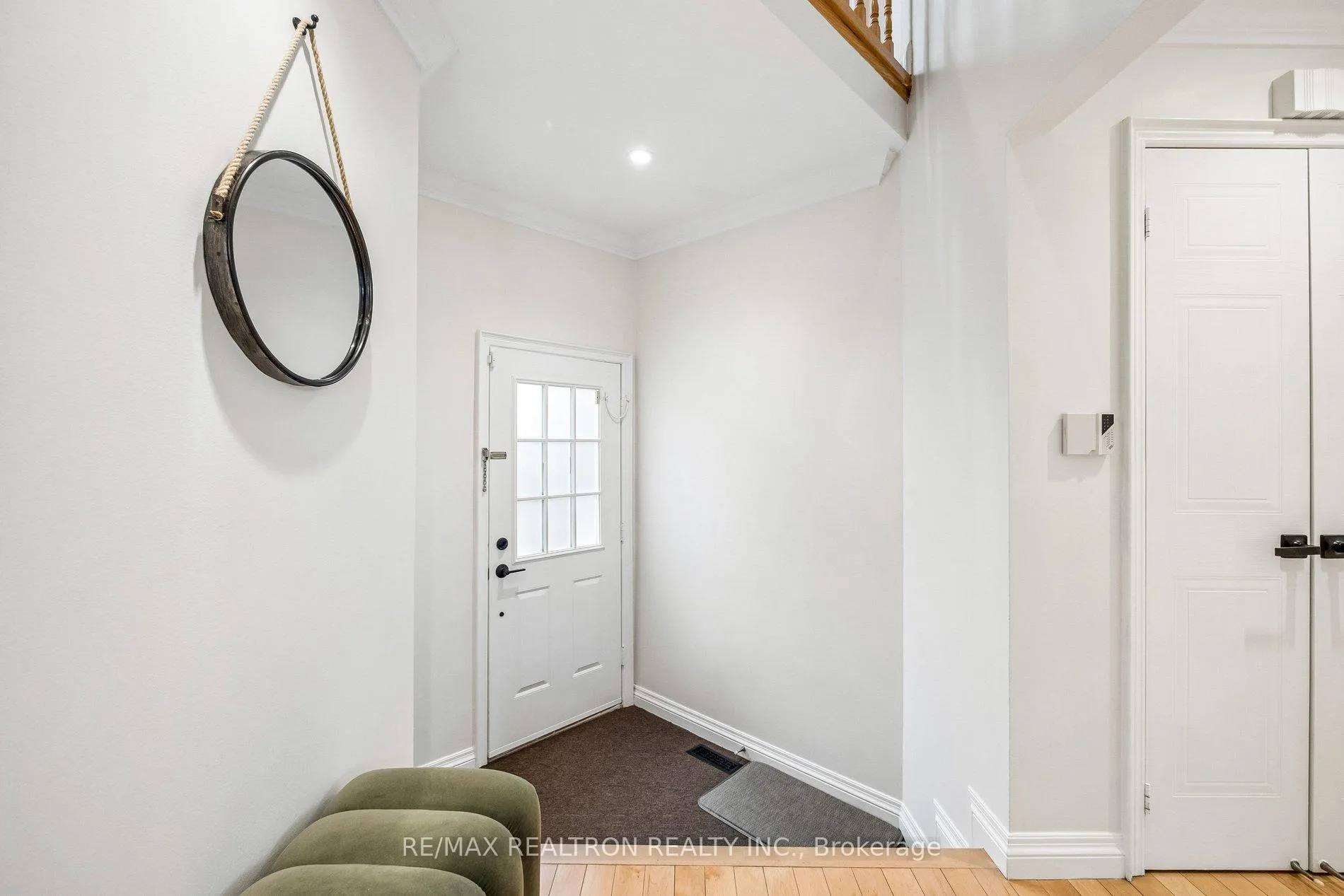 Photo 6 of 58 Roseborough Crescent, Vaughan, Uplands — HOMEH