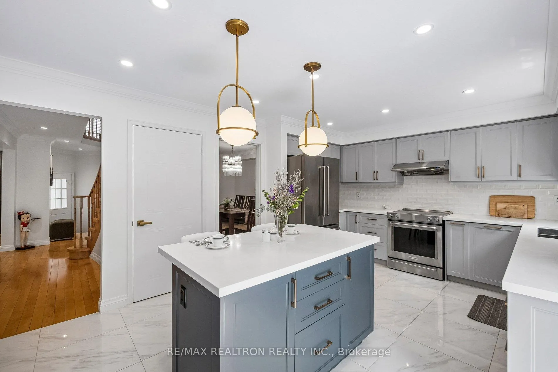 Photo 13 of 58 Roseborough Crescent, Vaughan, Uplands — HOMEH