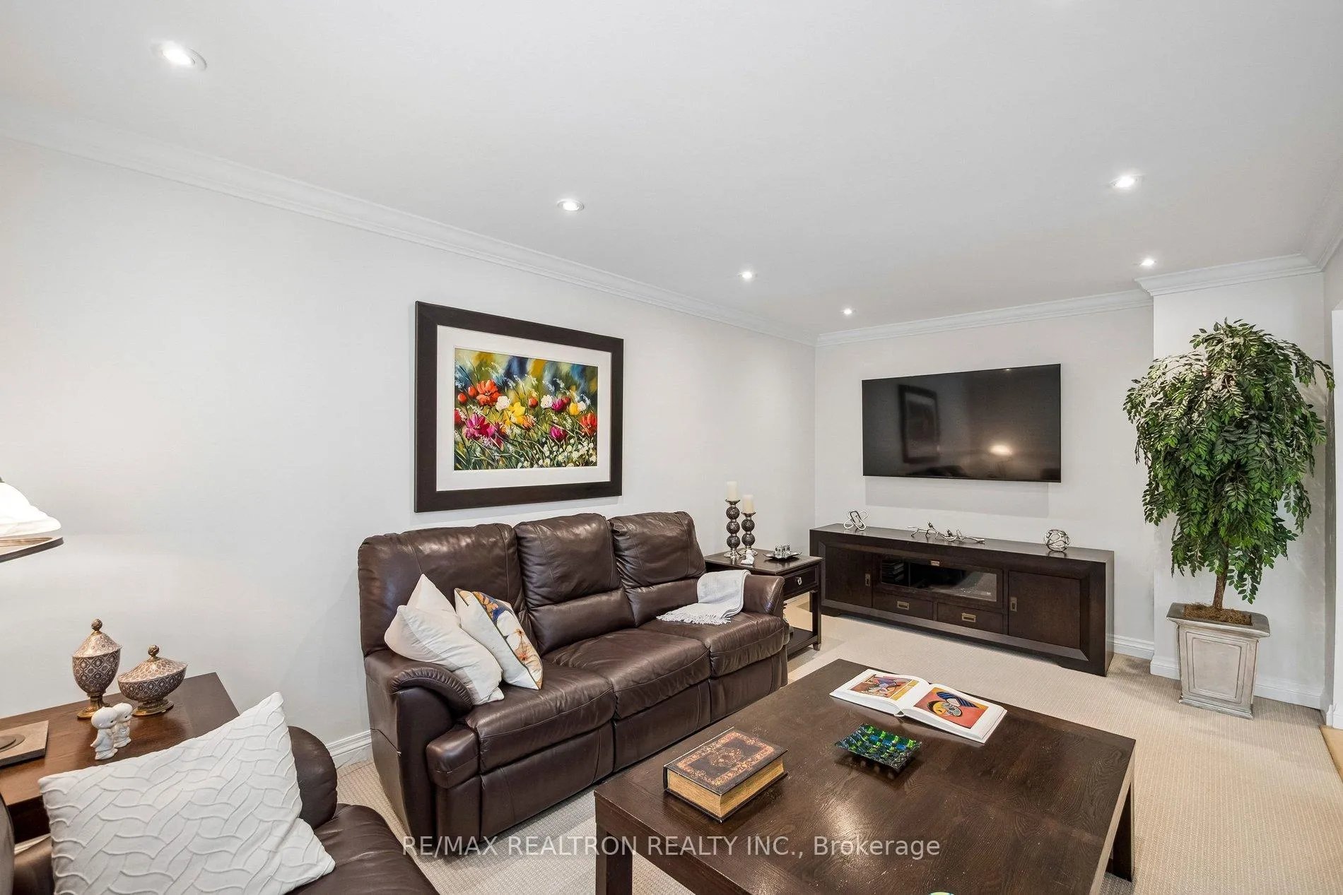 Photo 19 of 58 Roseborough Crescent, Vaughan, Uplands — HOMEH