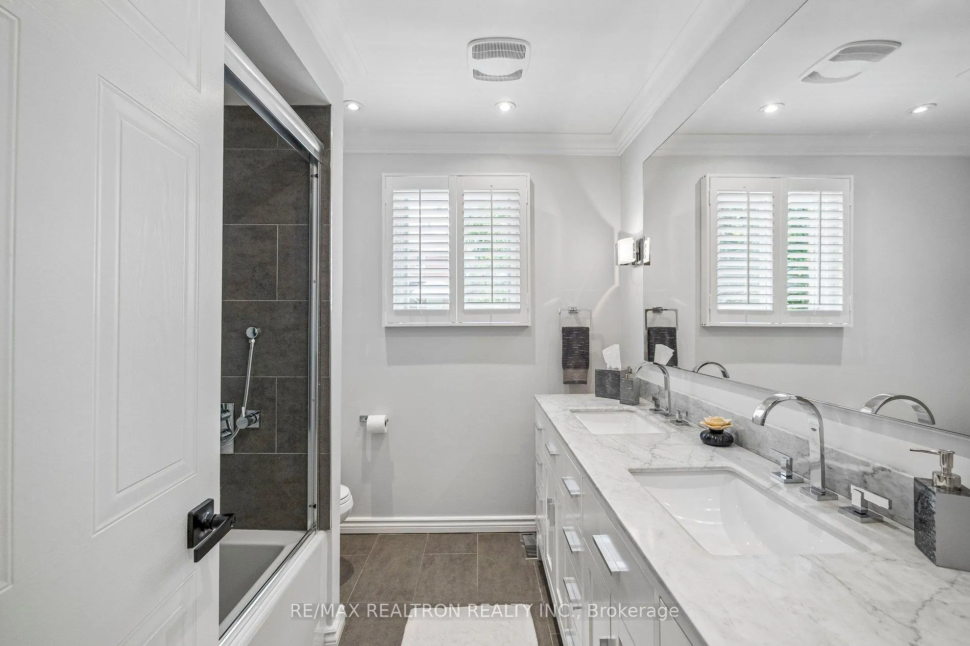 Photo 35 of 58 Roseborough Crescent, Vaughan, Uplands — HOMEH