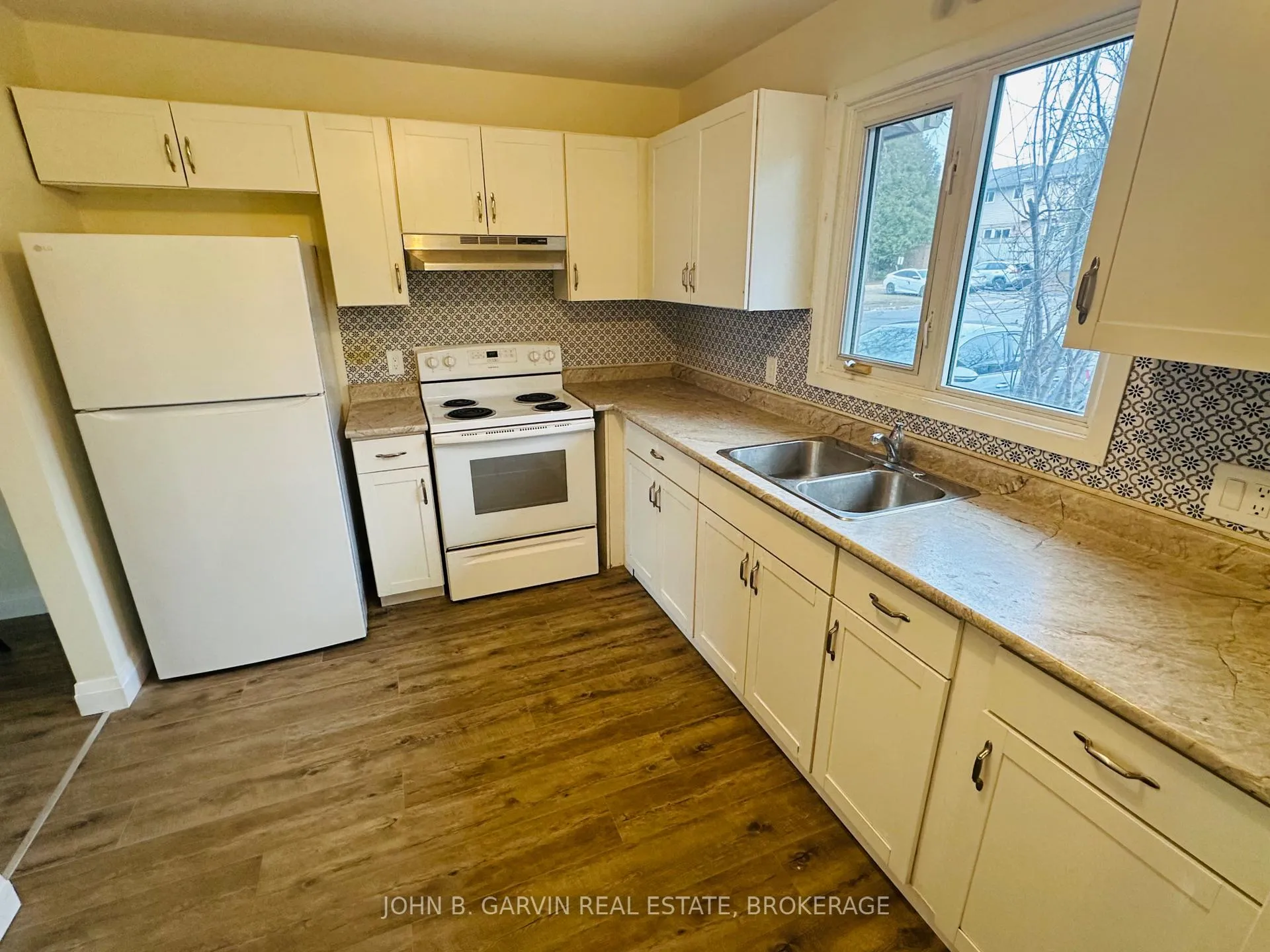 Photo 2 of Unit 54, 13 Coventry Crescent, Kingston, West of Sir John A. Blvd — HOMEH