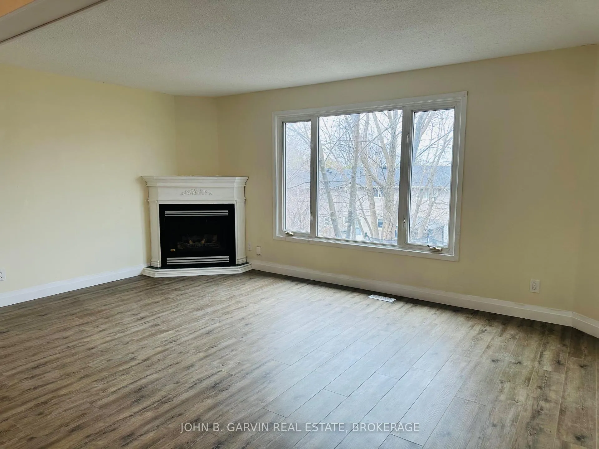 Photo 5 of Unit 54, 13 Coventry Crescent, Kingston, West of Sir John A. Blvd — HOMEH