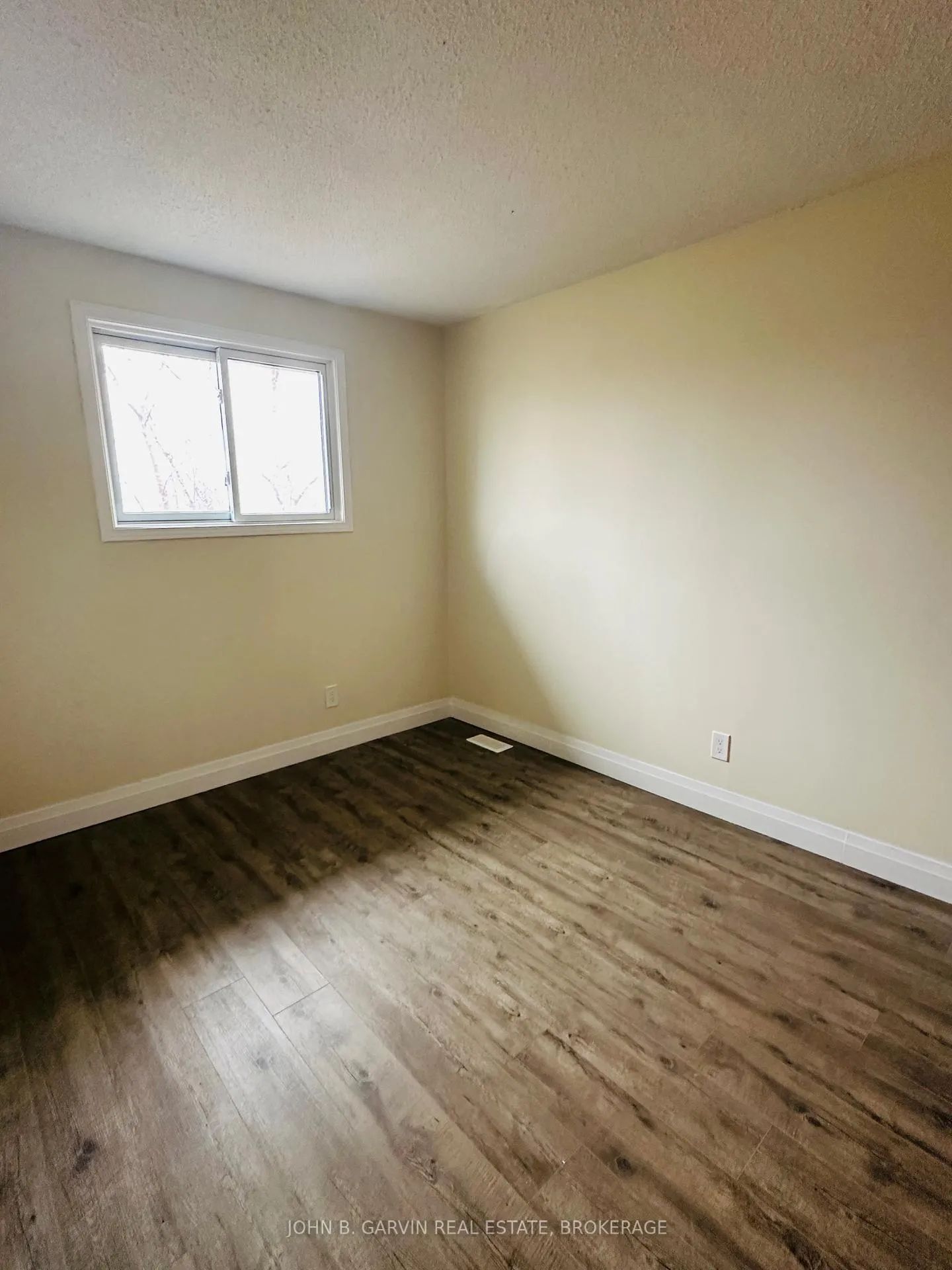 Photo 12 of Unit 54, 13 Coventry Crescent, Kingston, West of Sir John A. Blvd — HOMEH