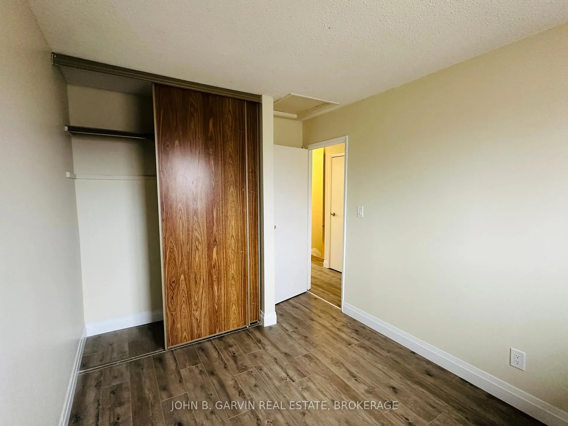 Photo 13 of Unit 54, 13 Coventry Crescent, Kingston, West of Sir John A. Blvd — HOMEH