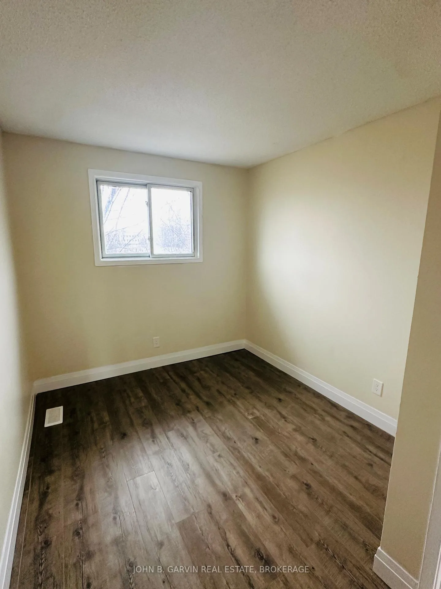 Photo 14 of Unit 54, 13 Coventry Crescent, Kingston, West of Sir John A. Blvd — HOMEH