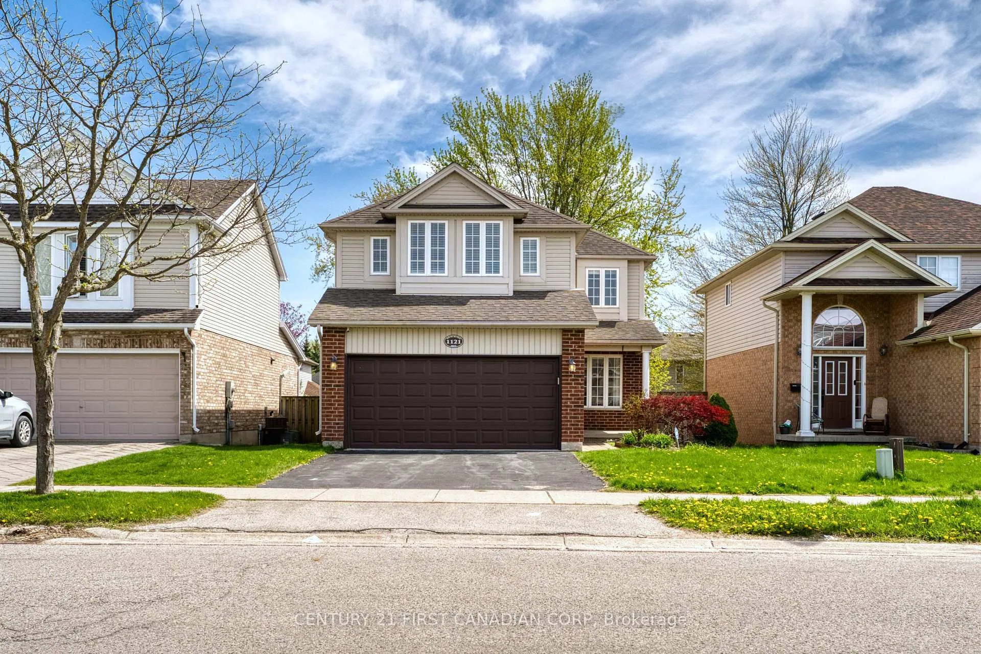 Front of 1121 South Wenige Drive